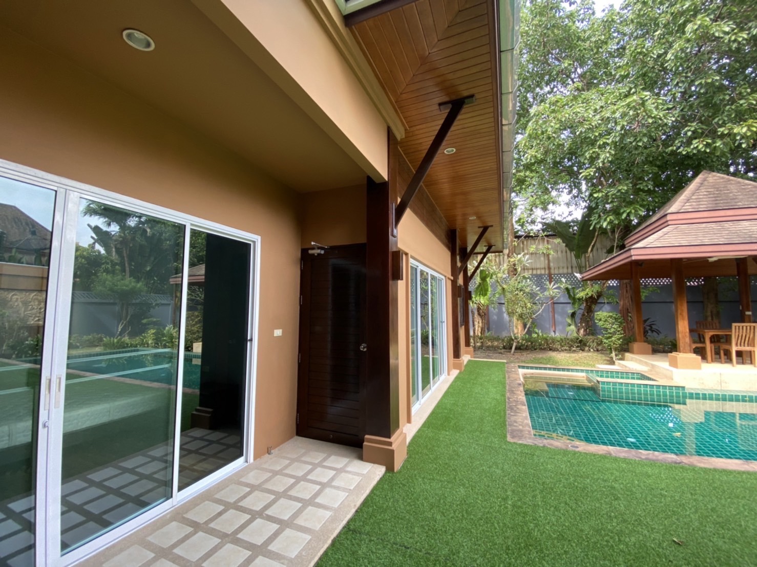 For Sales : Kohkaew, 3 Bedrooms 3 Bathrooms, 244 sq.m.