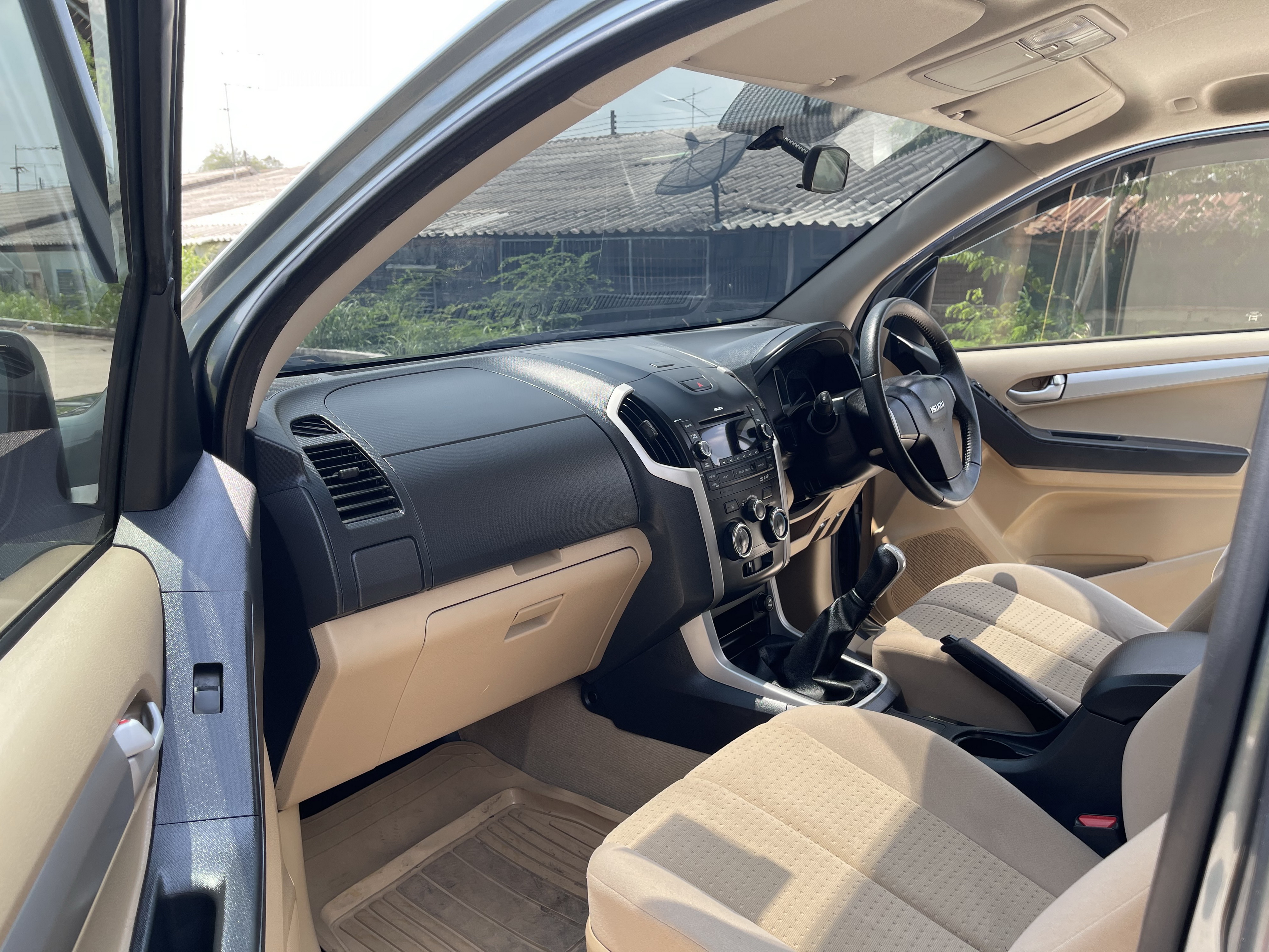 Isuzu Dmax All New 4ประตู 2.5 Vgs Z 2013 เทา