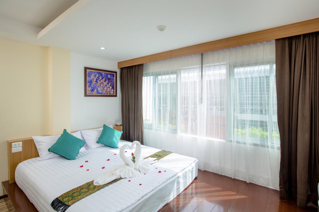 For Rent : Patong, The hotel near Jungceylon, 25 rooms