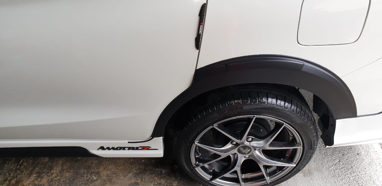 Suzuki Ertiga 2019 V.1 with custom grille bodykits by Amotriz