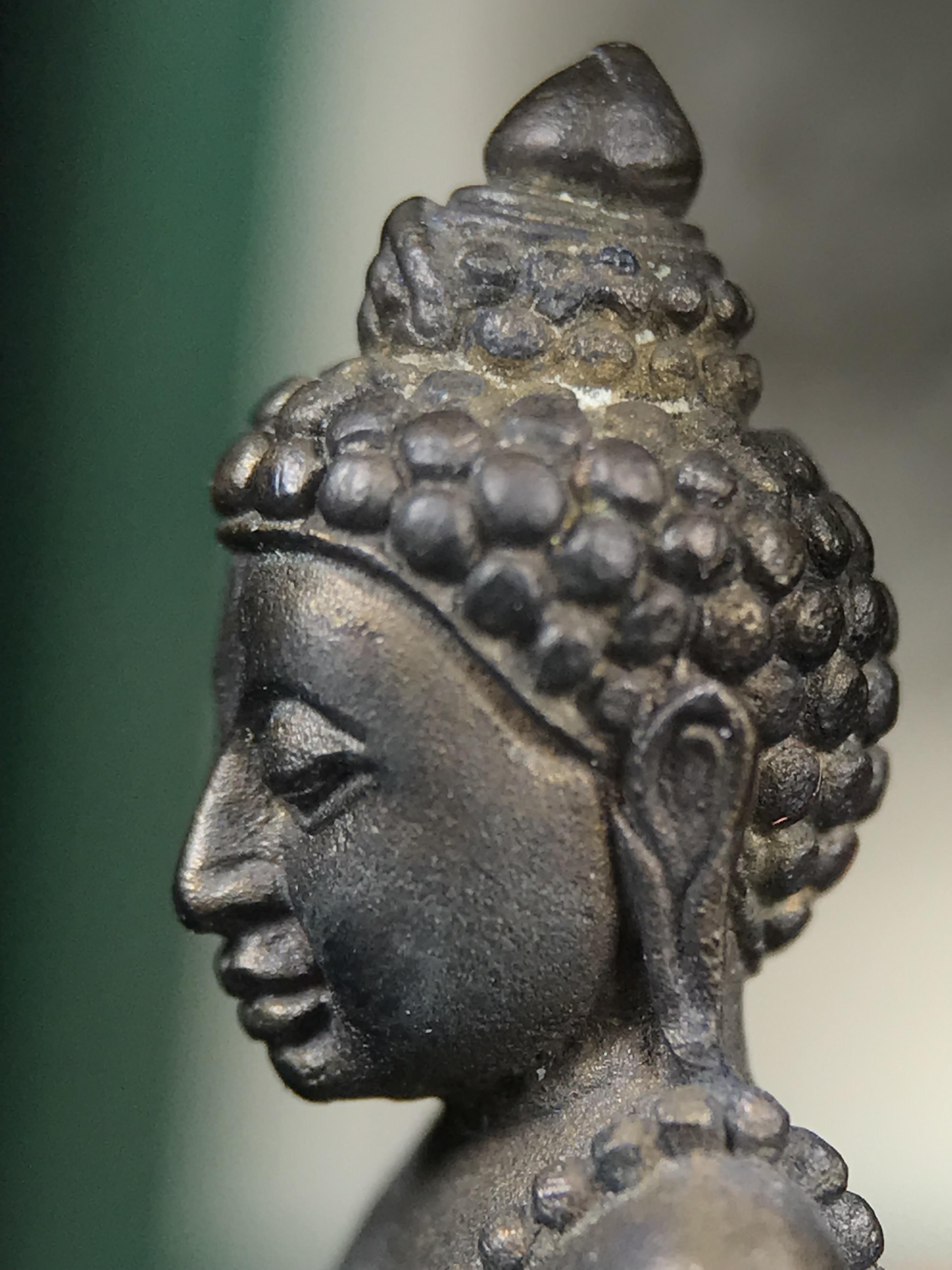 พระกริ่งวาสนา สมเด็จพระสังฆราช(วาสน์)วัดราชบพิธฯ ปี 2531 เนื้อนวโลหะ สร้างเป็นที่ระลึกในคราวที่สมเด็จพระอริยวงศาคตญาณ สมเด็จพระสังฆราช(วาสน์ วาสโน)มีพระชนมายุครบ90พรรษา(ในหลวง ร.9 เสด็จในพิธี)งานแกะแม่พิมพ์โดย นายช่างเกษม มงคลเจริญ)(1ใน1991องค์)