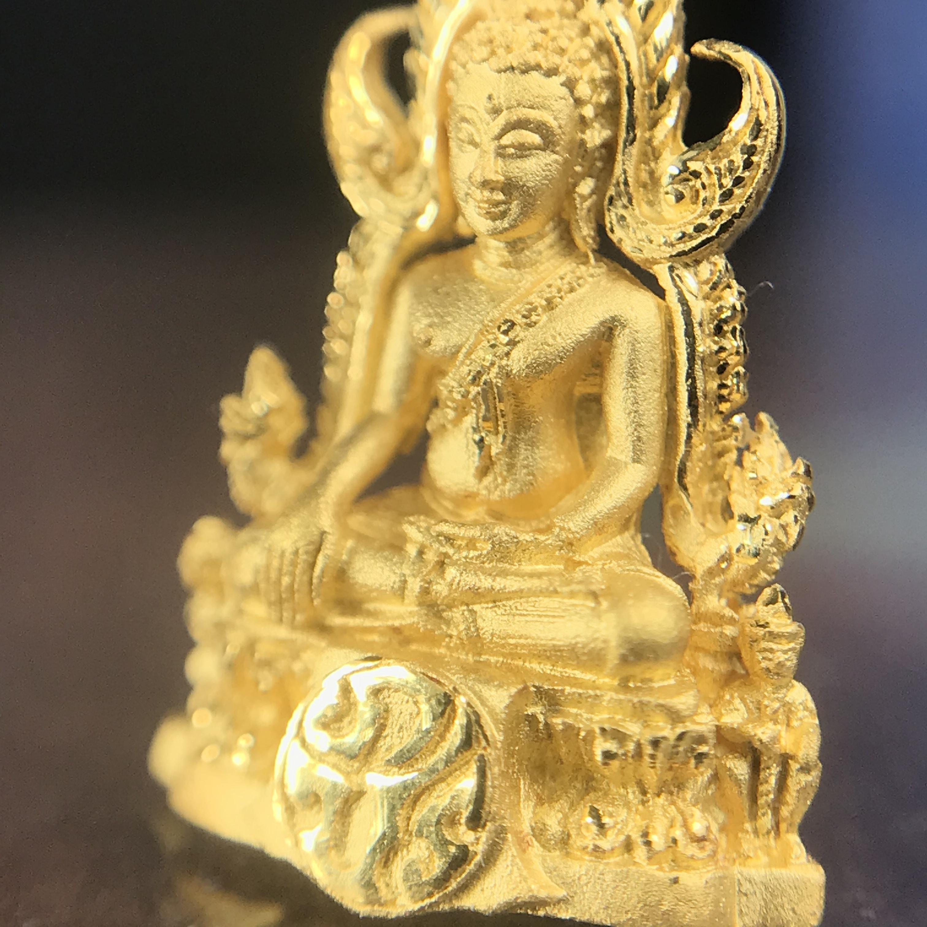 พระพุทธชินราช ภปร. โครงการ เพราะแผ่นดินนี้คือแผ่นดินเกิด ปี2551 เนื้อทองคำ 96.5%(น้ำหนัก 2.6 กรัม) ขนาดหน้าตัก1/4นิ้ว (สวยงามทรงคุณค่าหายาก)1 ใน 5000องค์