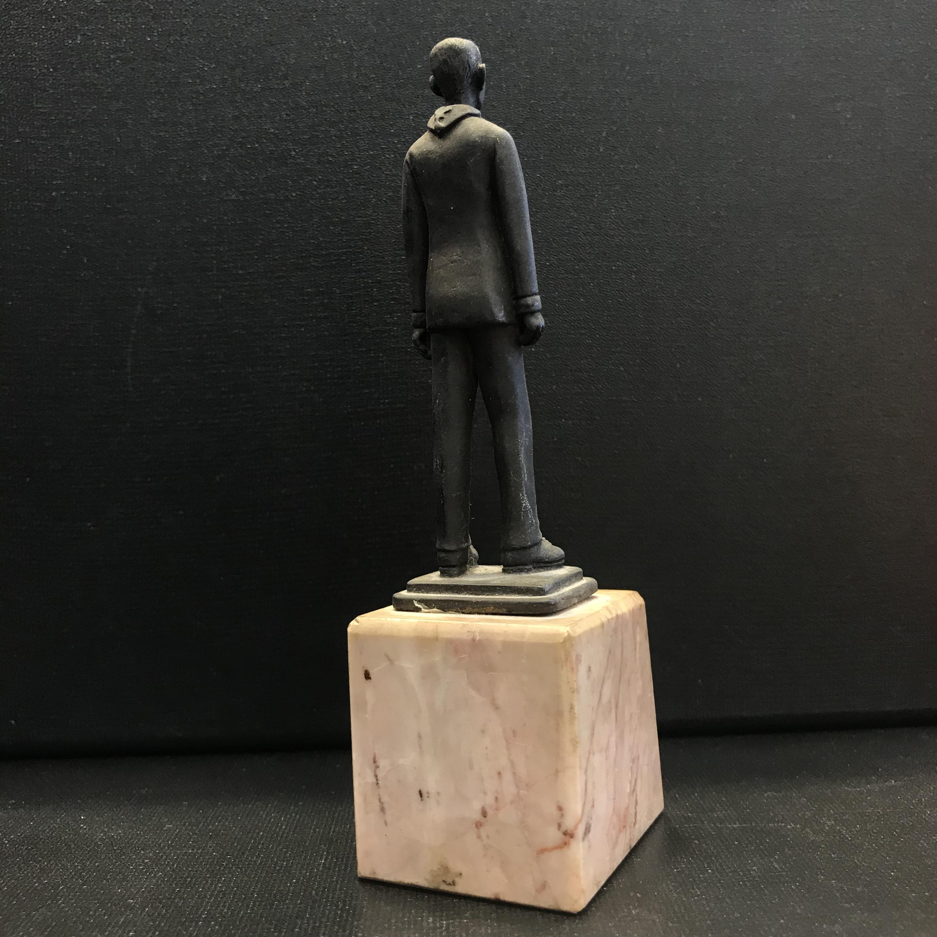 รูปหล่อพระบรมรูป ในหลวงรัชกาลที่ 9 ชุดลูกเสือชาวบ้าน ฐานหินอ่อน(หายาก)