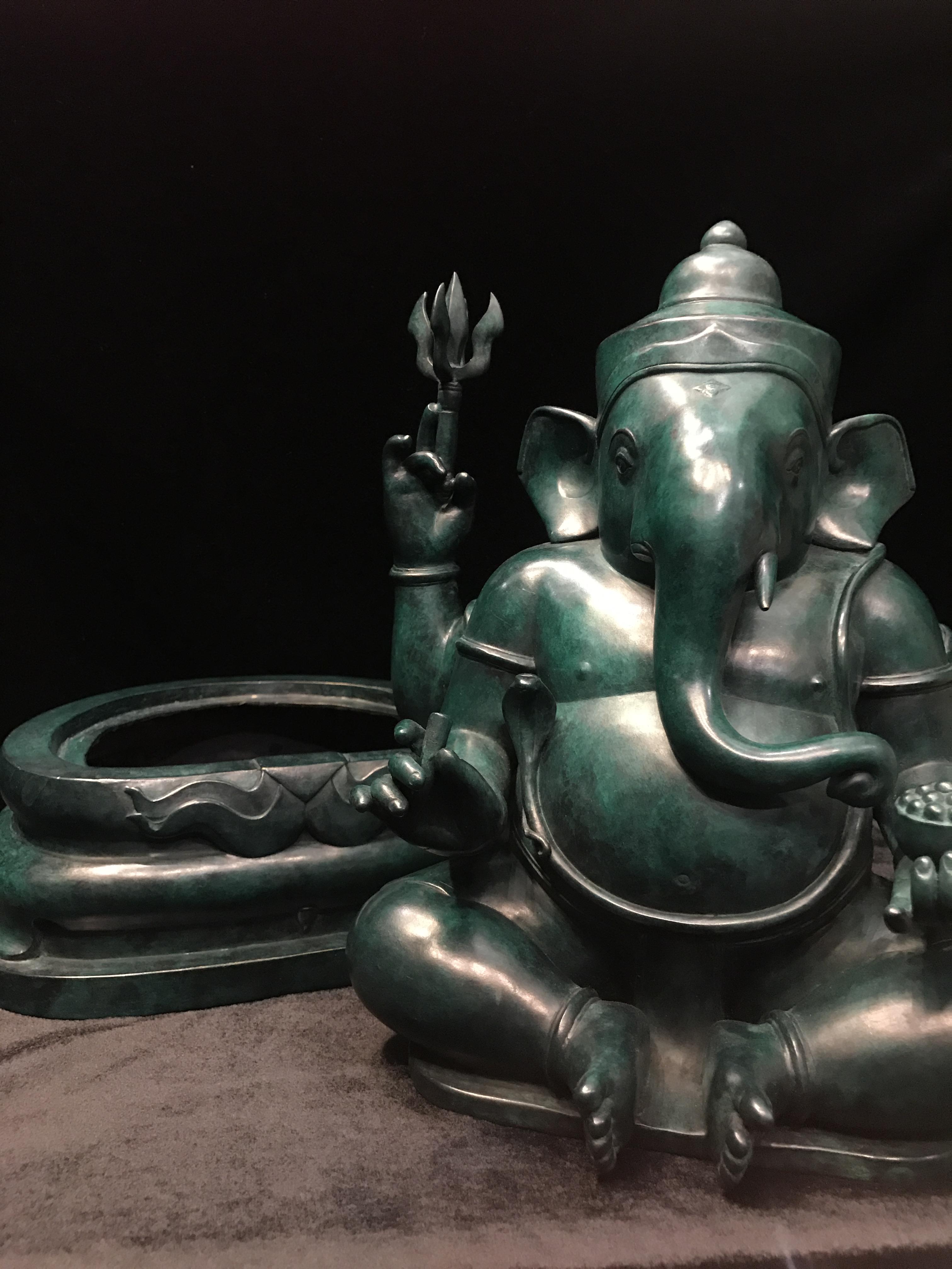 พระพิฆเนศวร์ 65 ปี คณะจิตรกรรม มหาวิทยาลัยศิลปากร ปี2551 ลอยองค์เนื้อสำริดขนาดหน้าตัก 9 นิ้ว