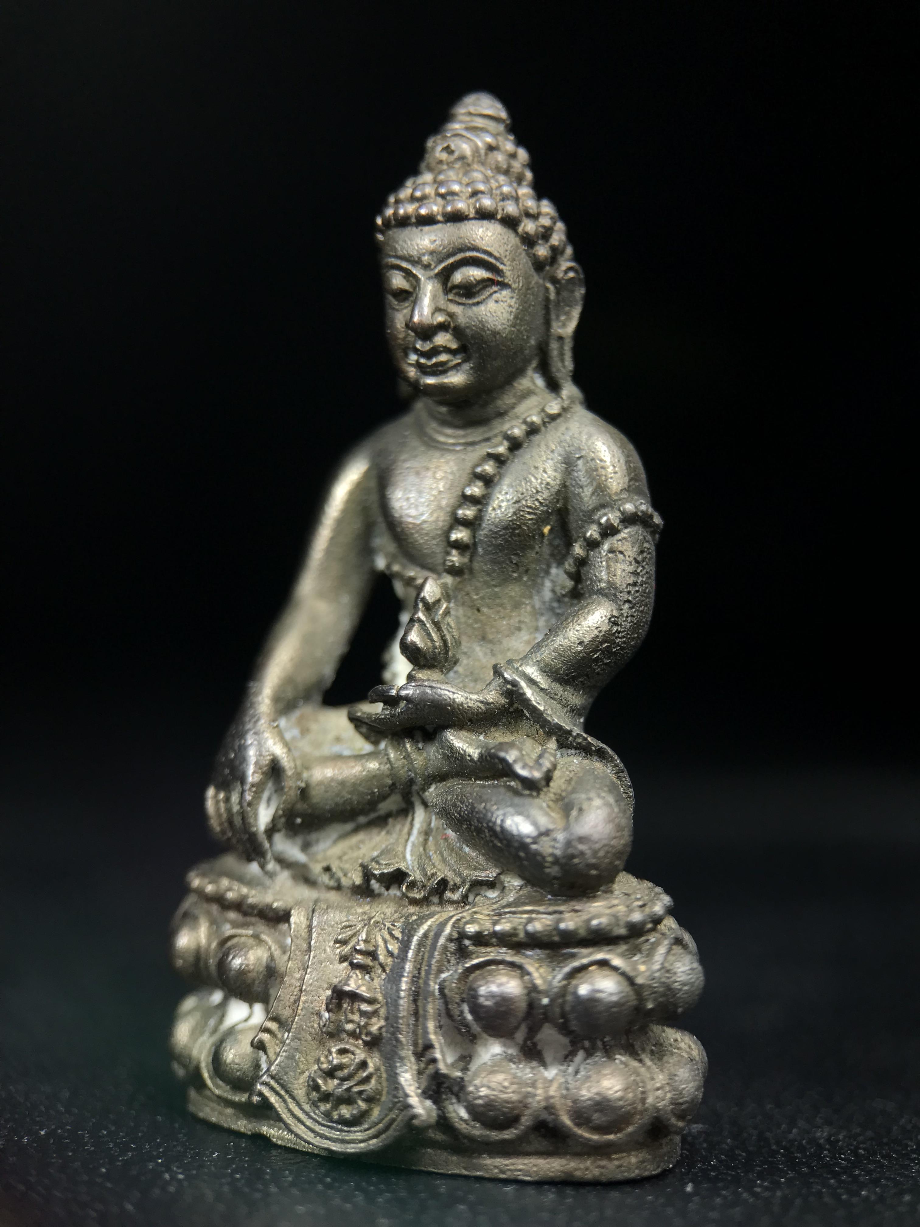 พระกริ่งศิรากาศ ภปร.(พระกริ่งคุ้มเกล้า)วัตถุมงคล"คุ้มเกล้าฯ" มูลนิธิ “คุ้มเกล้า” ในพระบรมราชูปถัมภ์ จัดสร้าง โรงพยาบาลภูมิพล เนื้อนวโลหะ(พิมพ์หน้าไทย)(ในหลวงรัชกาลที่9เสด็จเททอง)(พิธีใหญ่)(นิยม)