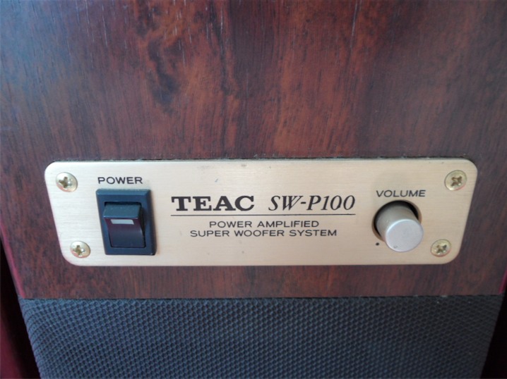 Subwoofer + กลางแหลม ยี่ห้อ TEAC รุ่น SW-P100 + S-300 (Made in Japan)