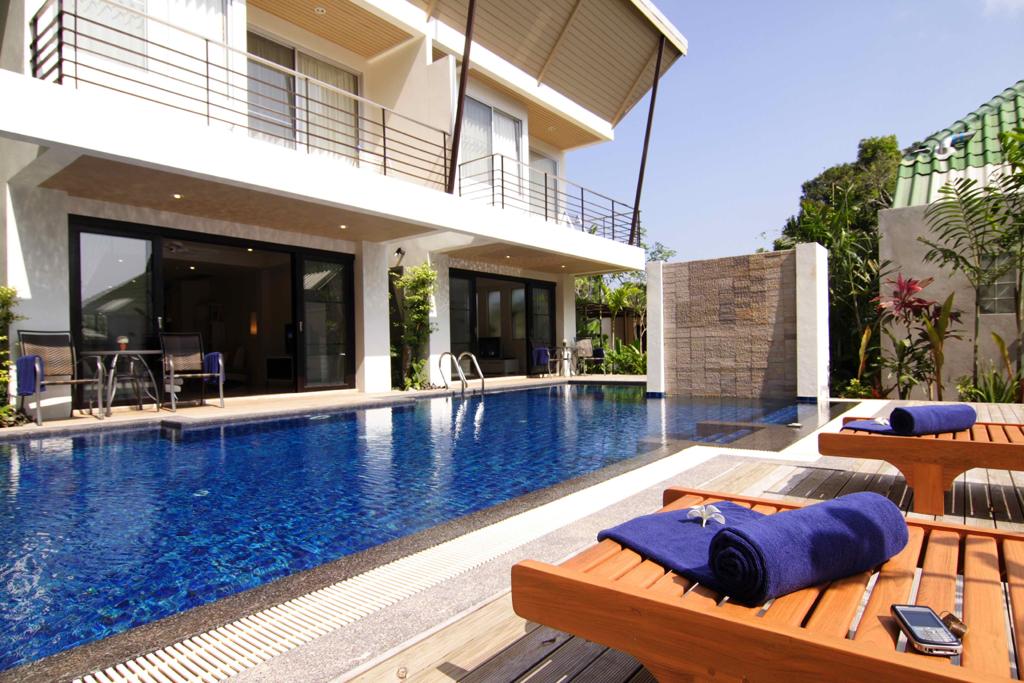 For Rent : Phuket Town, Luxury Pool Villa, 3 bedrooms 2 Bathrooms