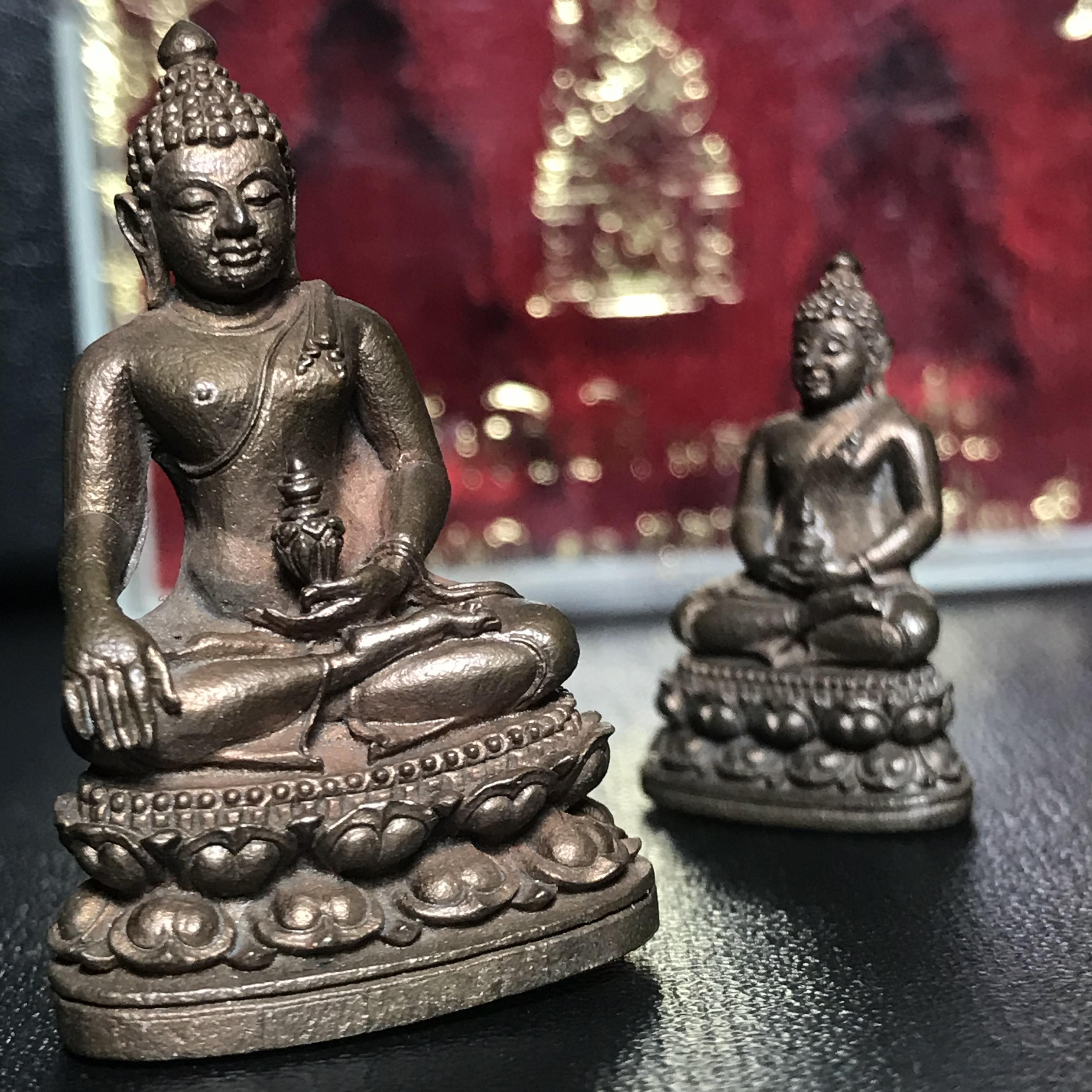 พระกริ่ง-พระชัยวัฒน์อธิบดี ปี2525 ของดีอัยการ (มีไว้บูชาเลื่อนยศเลื่อนตำแหน่งทุกท่าน)(1ใน 2525 ชุด)