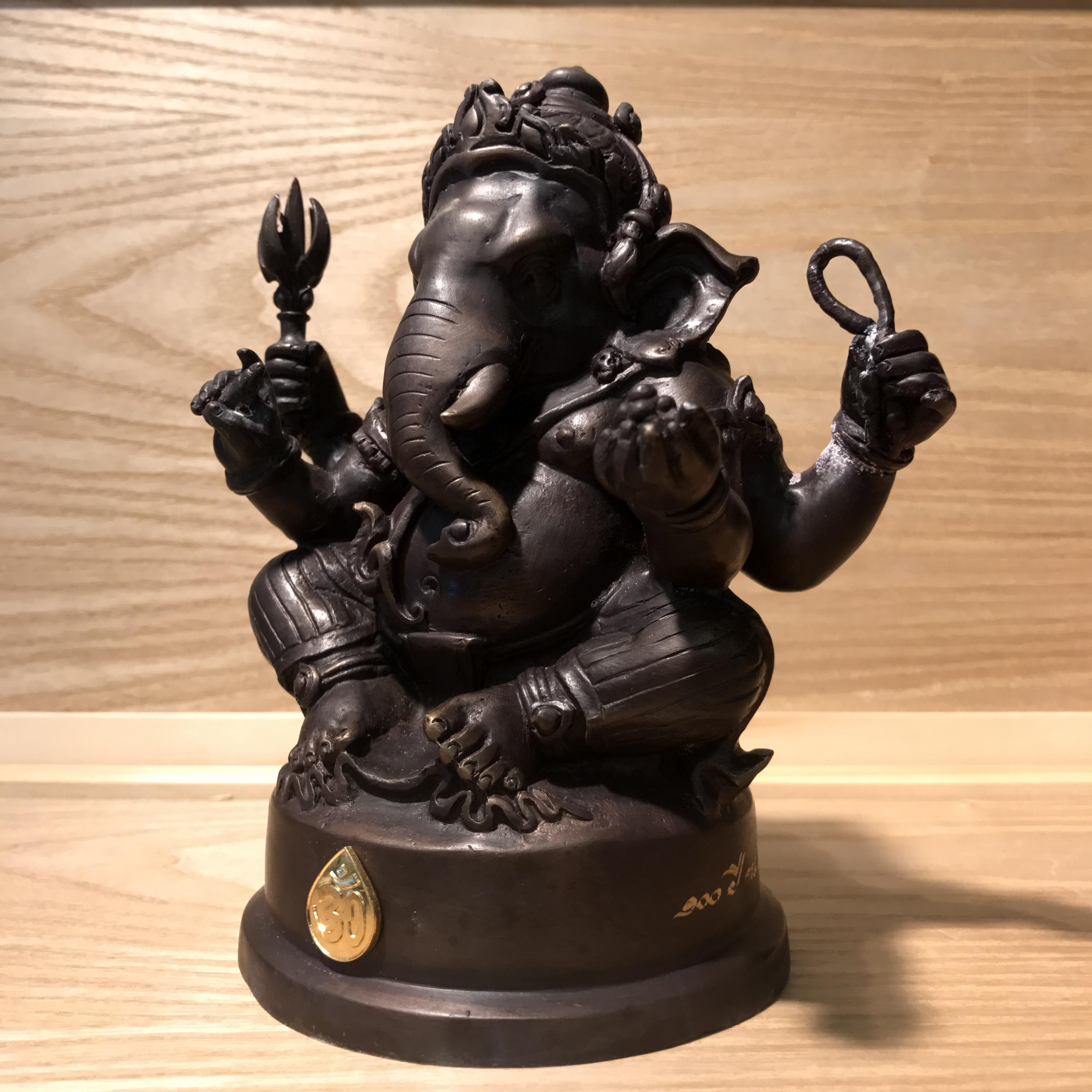 พระพิฆเนศ รุ่นครบรอบ100 ปี กรมศิลปากร ปี2556 ขนาดบูชา ปางบรมครู(องค์นั่ง)หน้าตัก 4 นิ้วครึ่ง No.2541