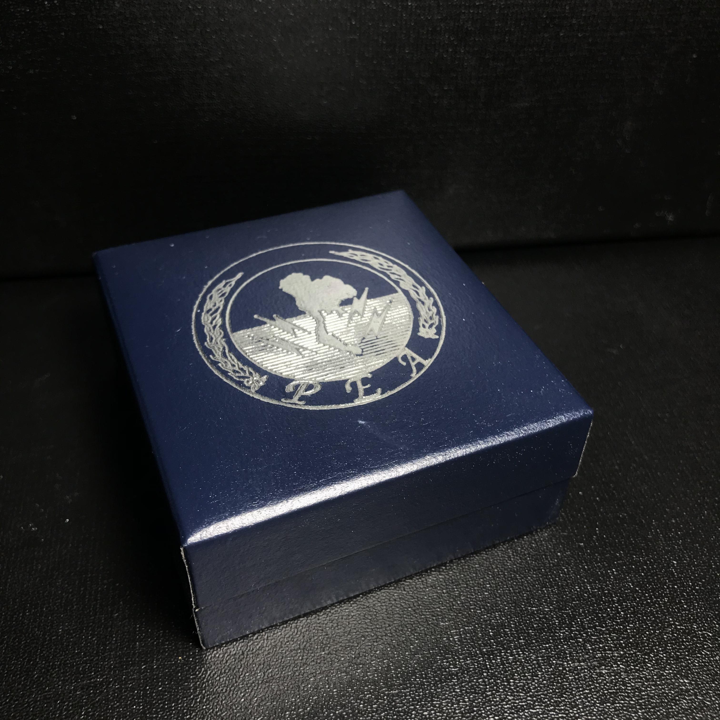 พระกริ่งไพรีพินาศ วัดบวรนิเวศวิหาร ปี2538 การไฟฟ้าส่วนภูมิภาคจัดสร้าง เนื้อเงิน(สภาพผิวเดิม ขึ้นสีรุ้งธรรมชาติ สวยแบบนิยม)พร้อมกล่องบรรจุเดิม หมายเลข 1397