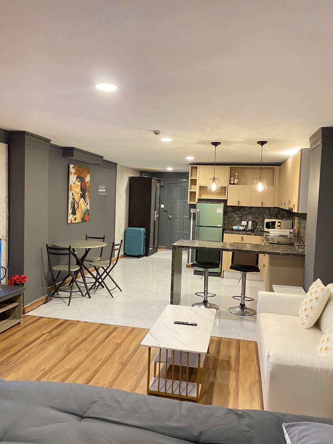 For Rent : Patong, Phuket Palace Condo, Studio Room, Sea View.