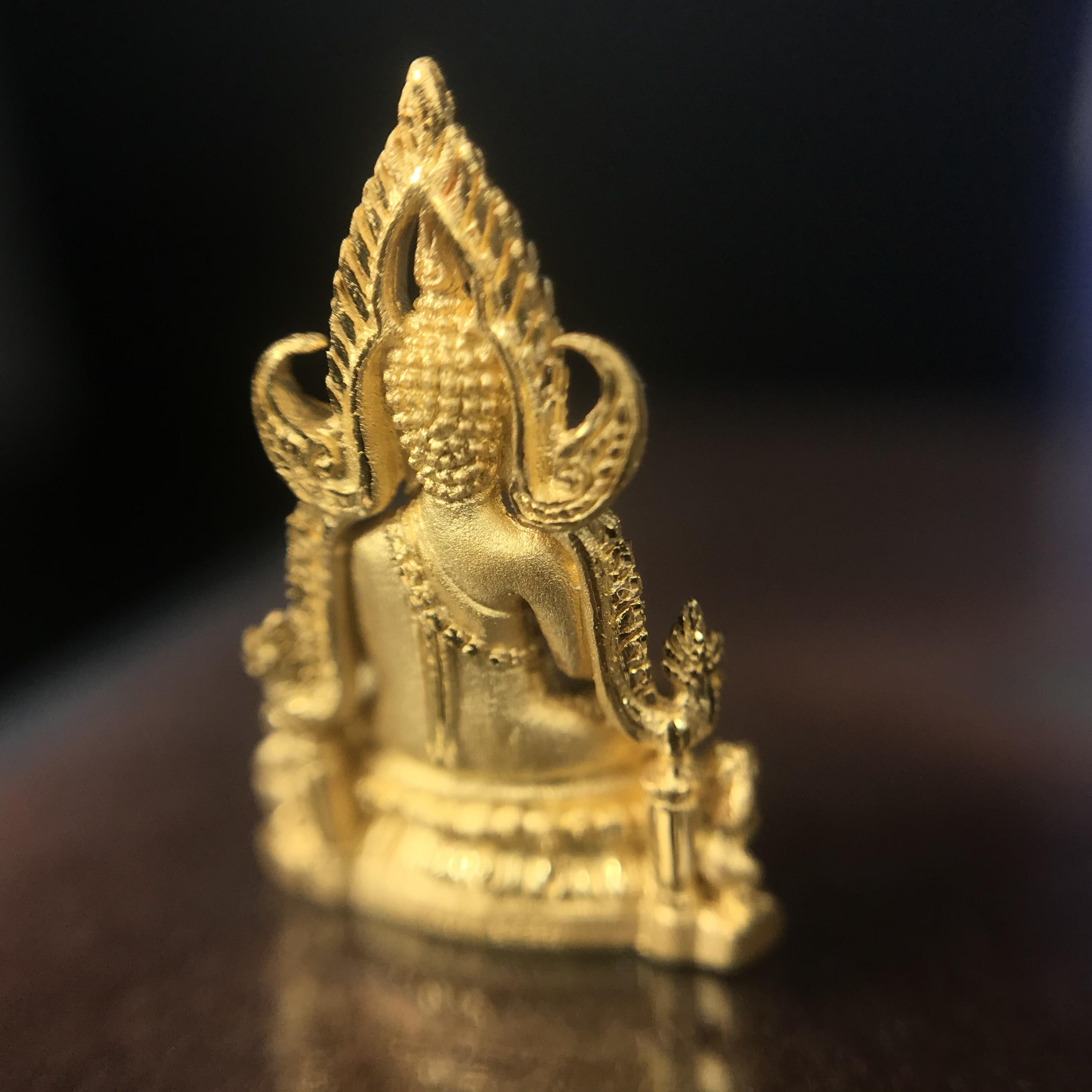 พระพุทธชินราช ภปร. โครงการ เพราะแผ่นดินนี้คือแผ่นดินเกิด ปี2551 เนื้อทองคำ 96.5%(น้ำหนัก 2.6 กรัม) ขนาดหน้าตัก1/4นิ้ว (สวยงามทรงคุณค่าหายาก)1 ใน 5000องค์