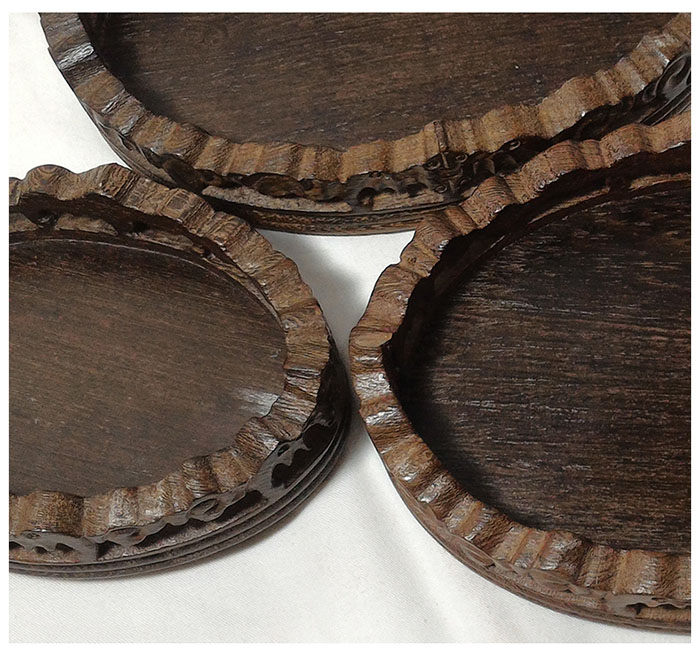 กี๋หรือฐานไม้สไตล์จีนขนาดเล็ก ทรงรี ลายค้างคาว เริ่มตัวละ