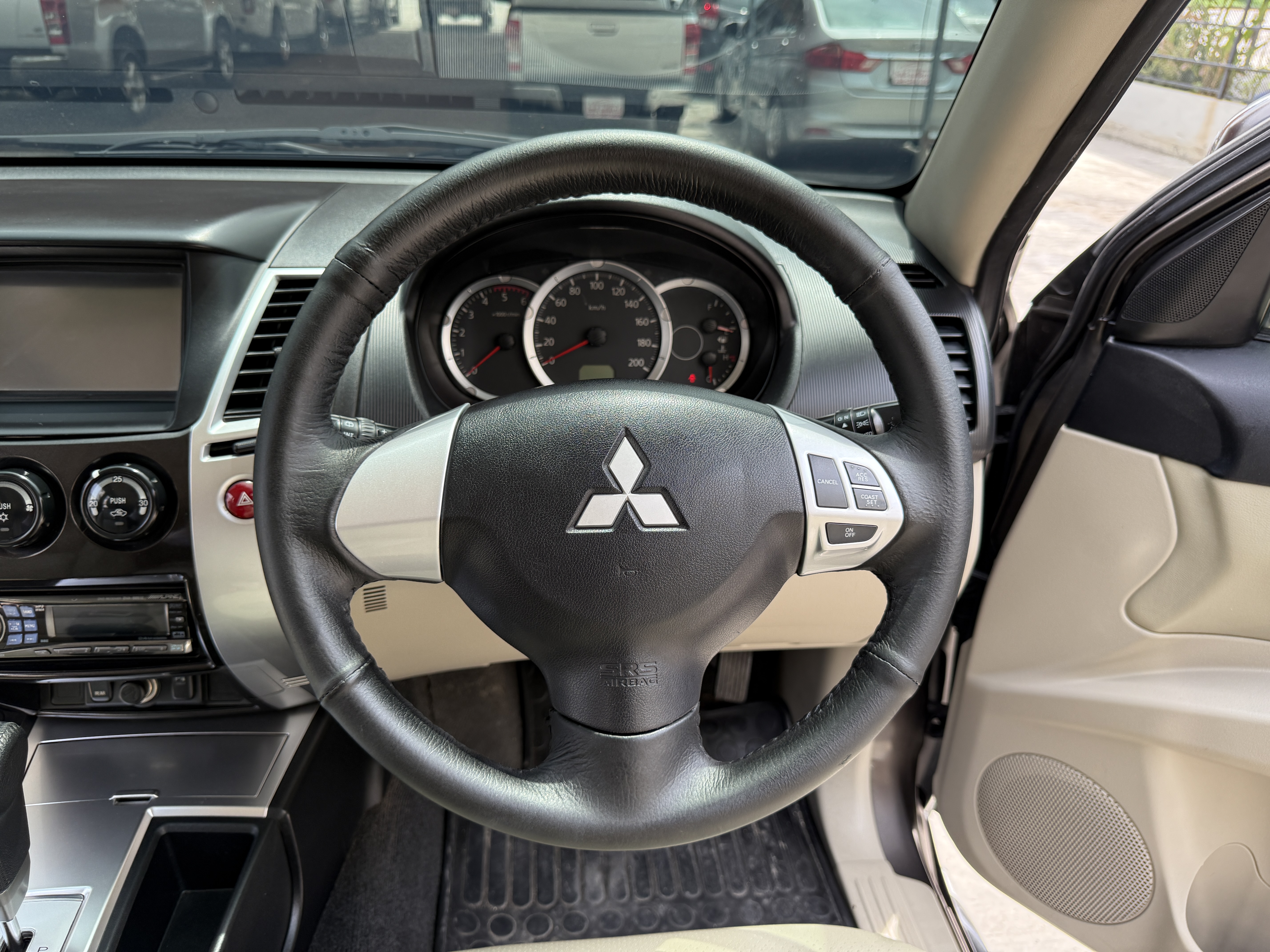 Mitsubishi Pajero Sport 2.5 GT 2WD At 2015 น้ำตาล