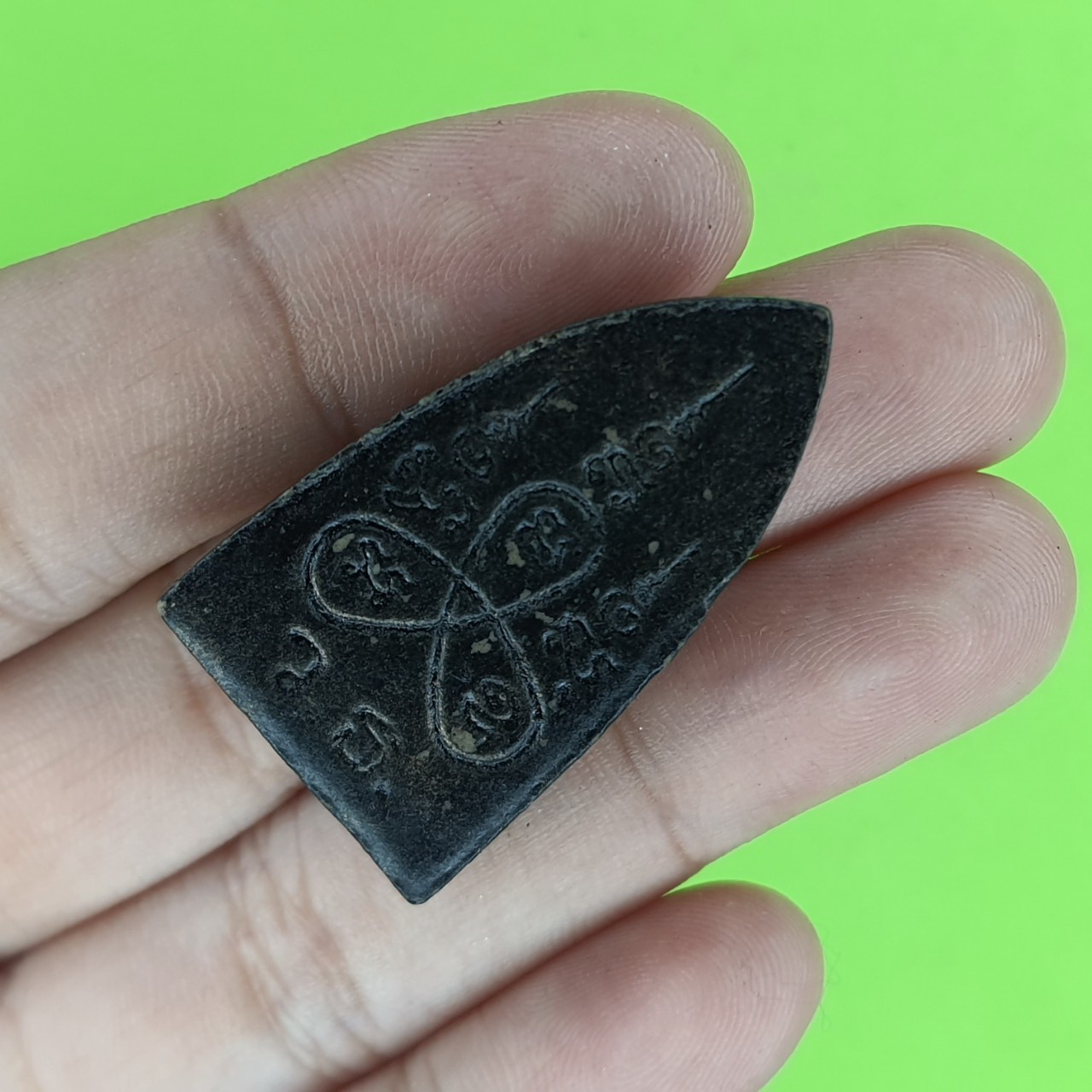 พระเครื่อง หลวงปู่ทวด หลังเตารีด สีดำทำเก่า รุ่น นิรันตราย หลวงปู่ทวดแท้ จี้หลวงปู่ทวด หลวงปู่ทวดแขวนคอ พระแท้ หลวงปู่ทวดห้อยคอ