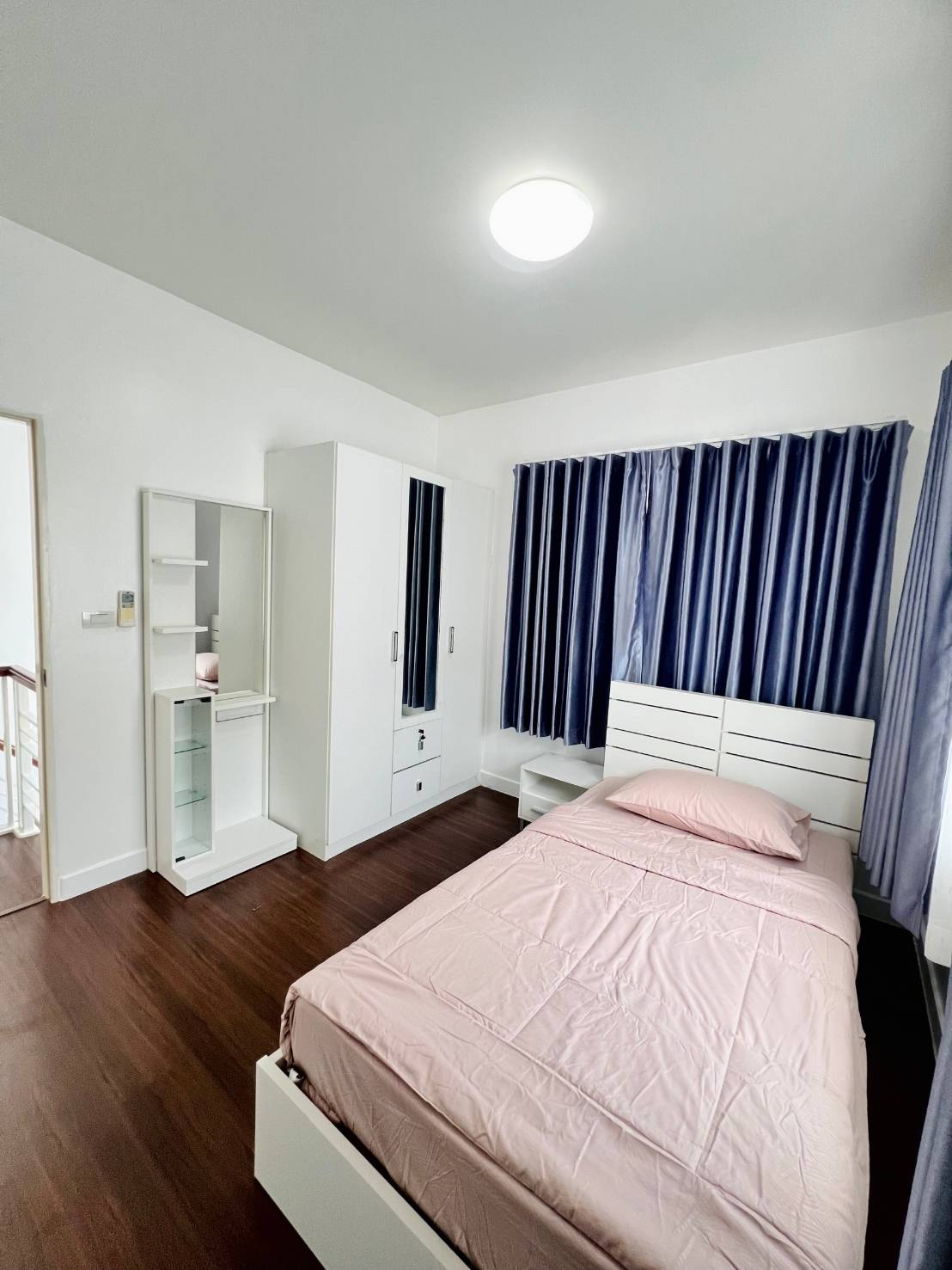 For Rent : Kohkaew, 2-Story detached house, 3 Bedrooms 2 Bathrooms