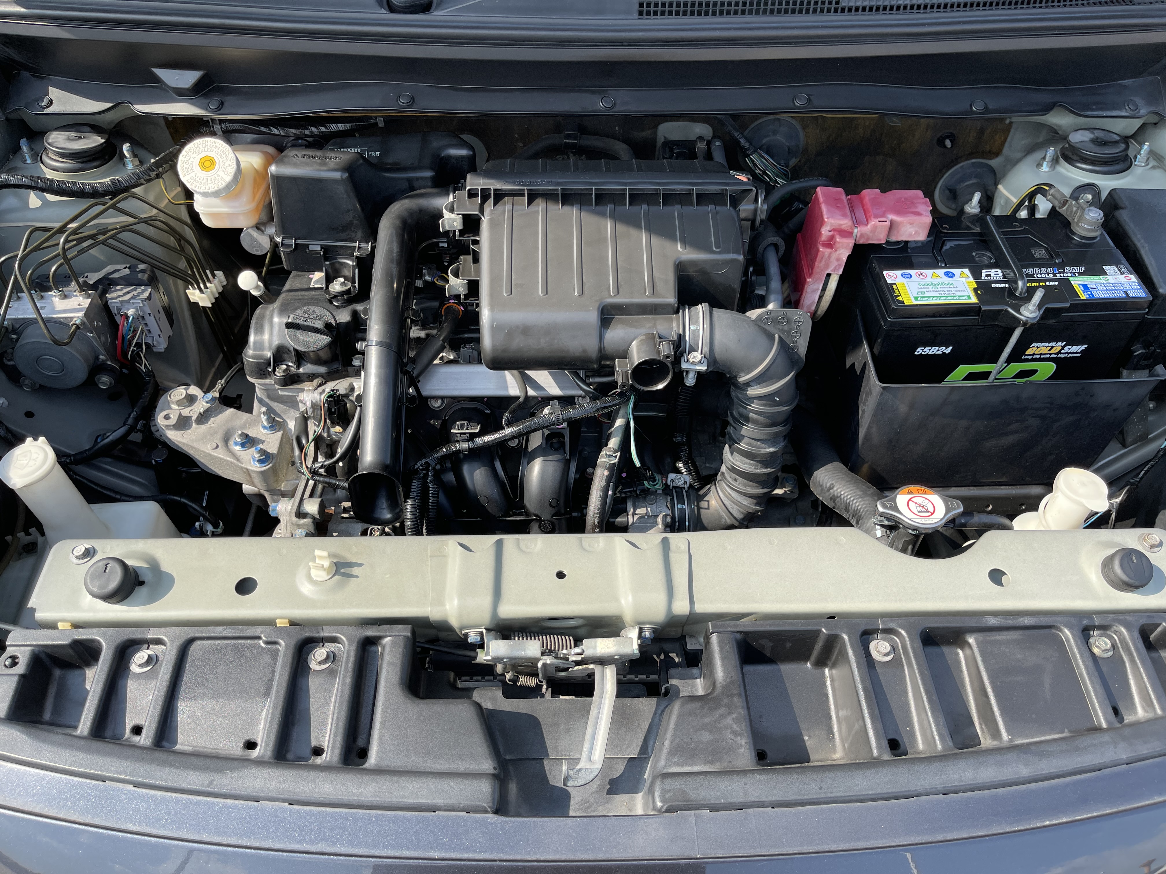 Mitsubishi Attrage 1.2 GLS Limited At 2015 เทาดำ