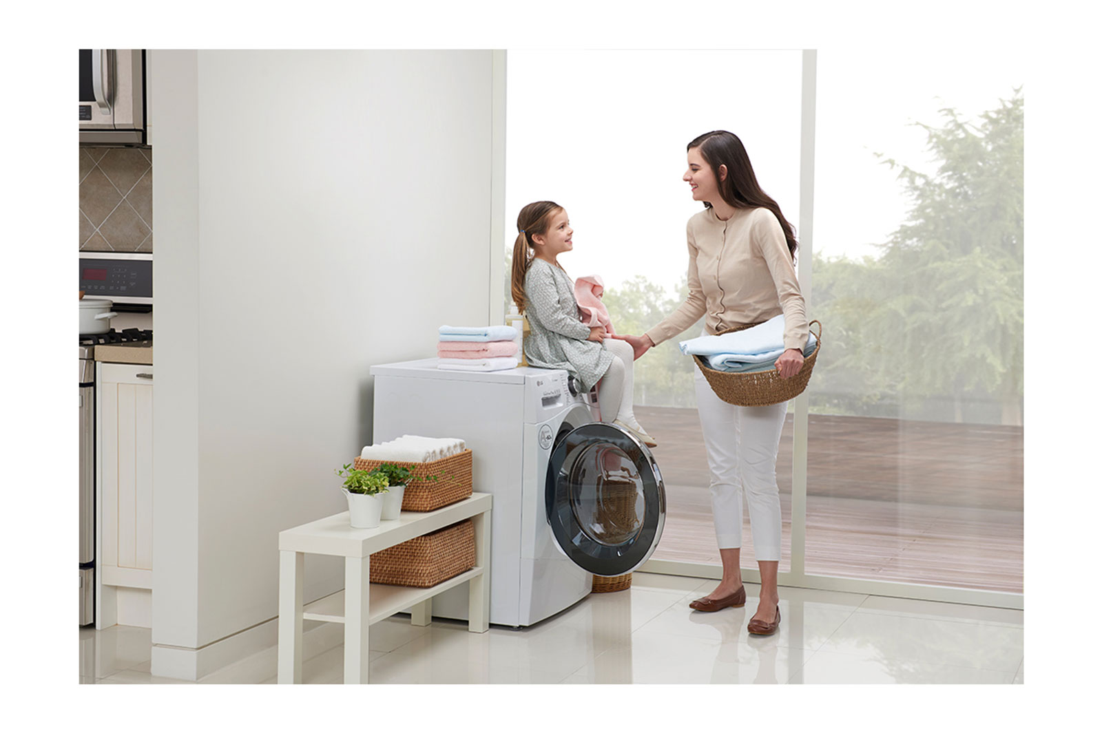 เครื่องซักผ้าฝาหน้า รุ่น LG-F2514NTGW ความจุซัก 14 กก. พร้อมกล่องหยอดเหรียญ