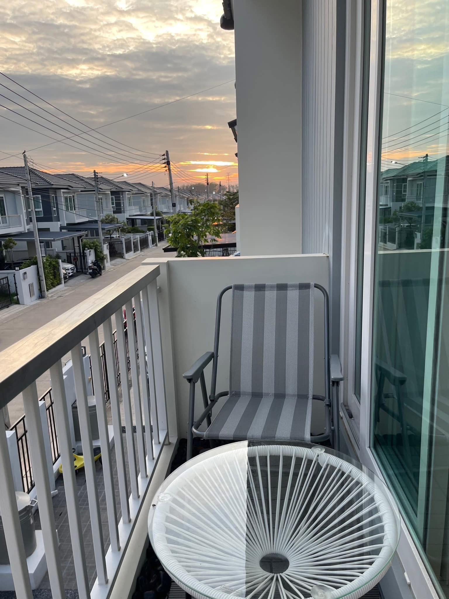 For Rent : Thalang, 2-story semi-detached house, 3 Bedrooms 2 Bathrooms