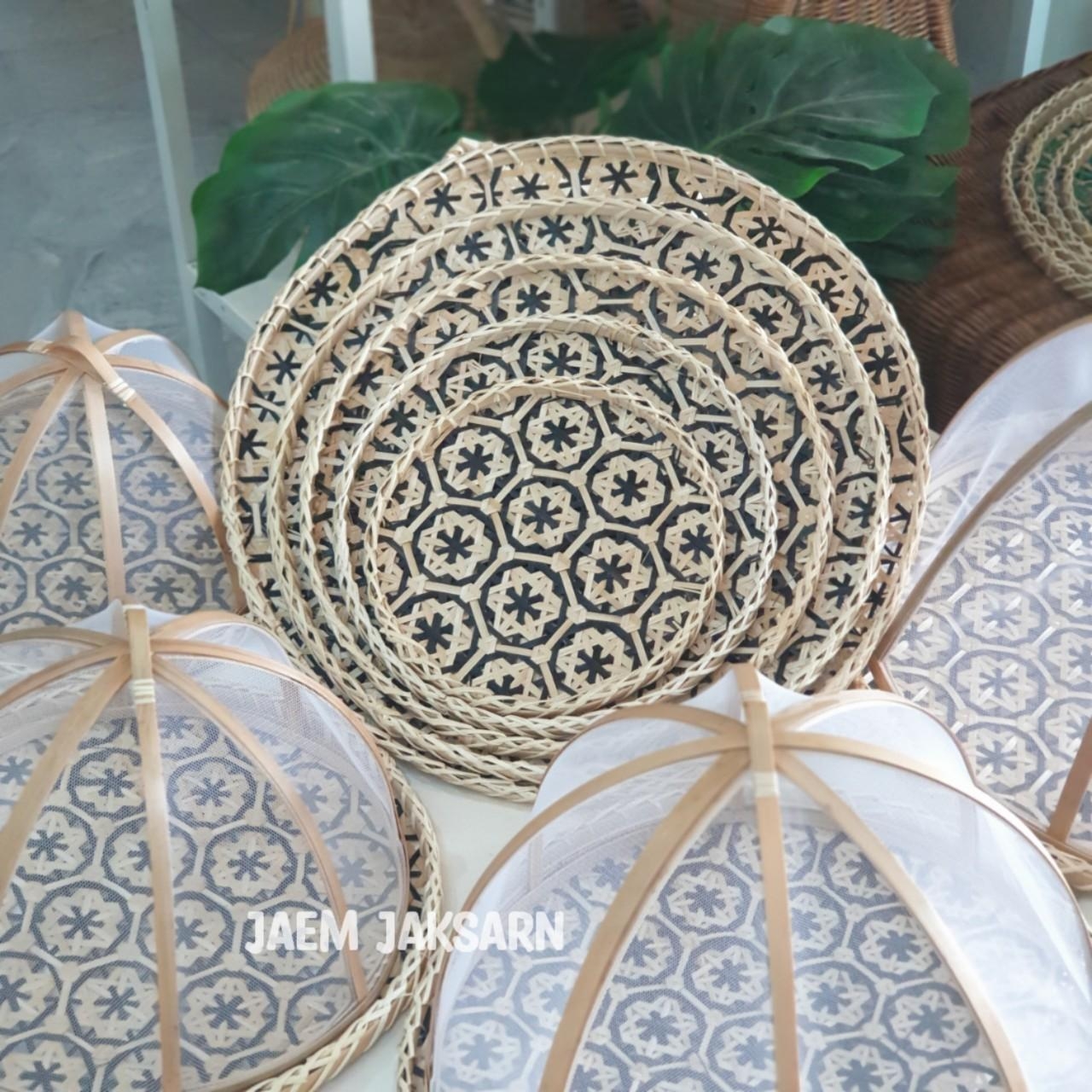 กระด้งลายพิกุล + ฝาชีมุ้งครอบทรงสูง ยกชุด (สีดำ)