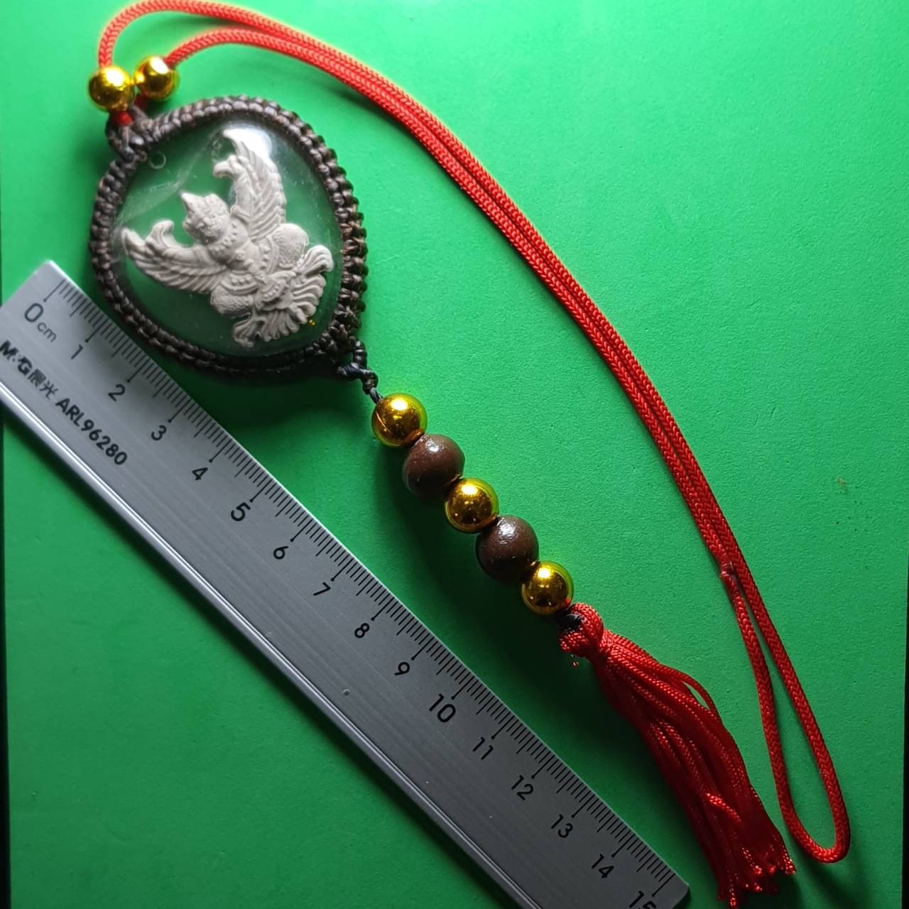 ของป้องกัน พญาครุฑ ห้อยหน้ารถ ห้อยหน้าร้าน สีขาว ครุฑ ครุฑบูชา พญาครุฑ ของแท้