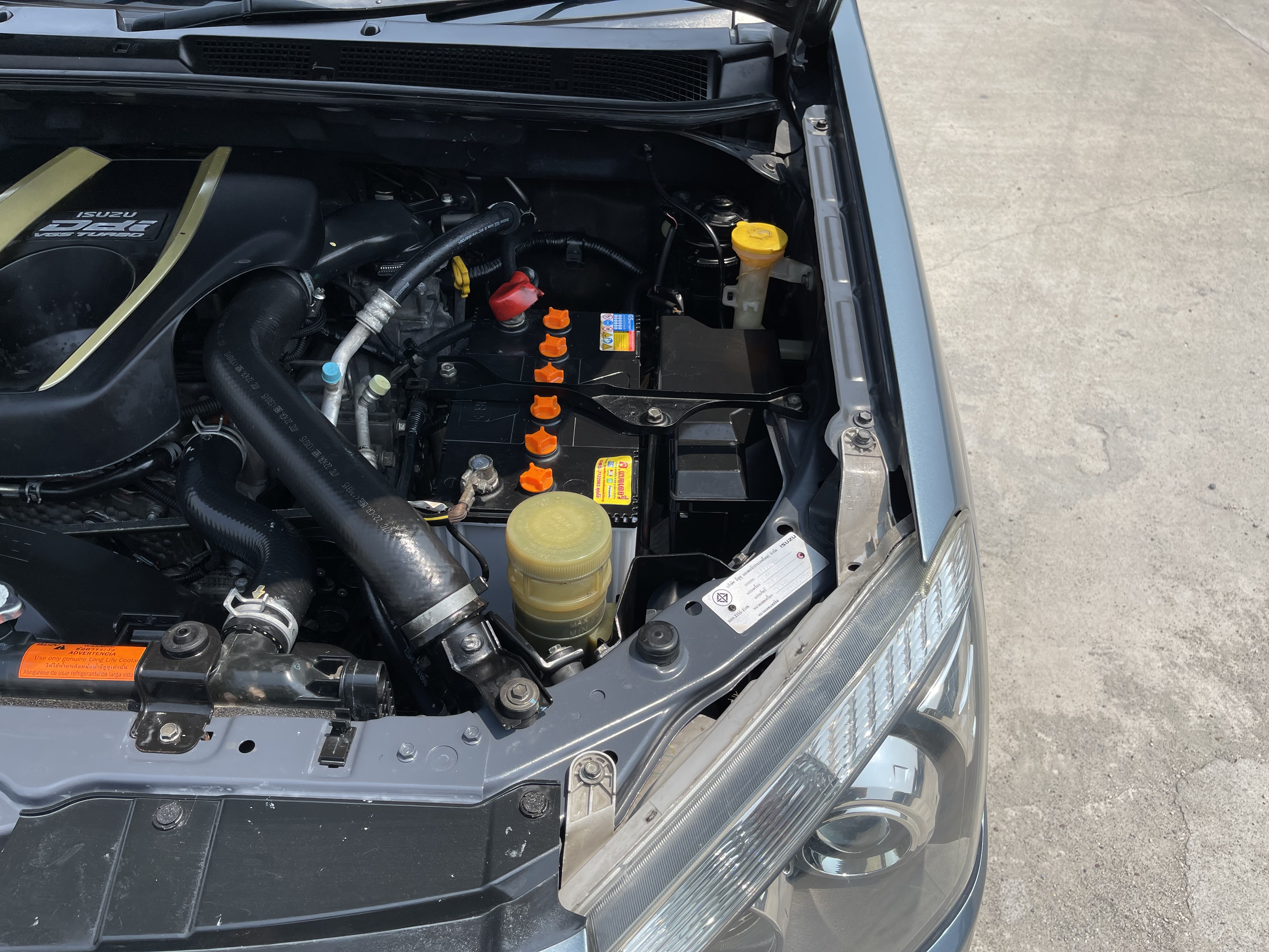 Isuzu Dmax All New Cab 2.5 Vgs Z 2013 เทา