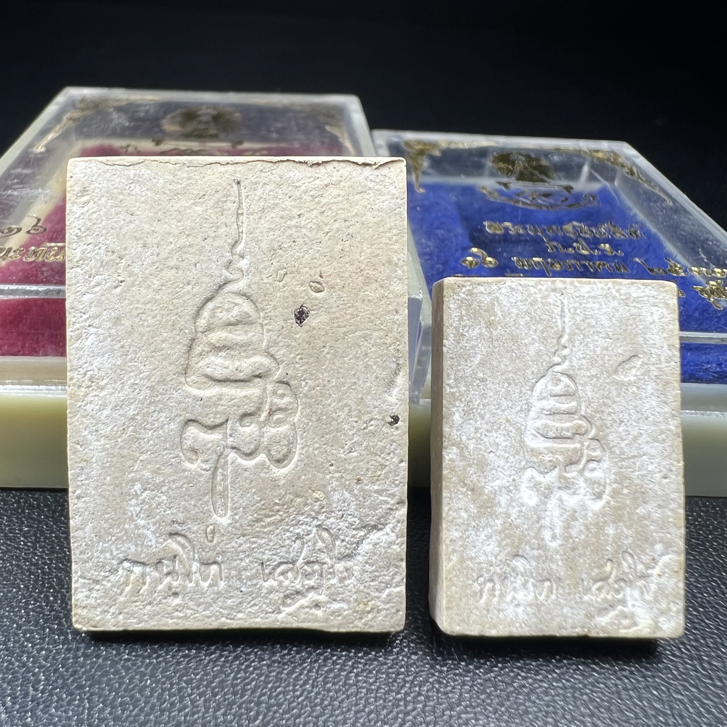 พระพุทธชินสีห์ ภปร. ทันโต เสฏโฐ ปี2533 (พิมพ์ใหญ่+พิมพ์เล็ก) บรรจุพระทนต์ในหลวง รุ่นเดียวในประวัติศาสตร์ ****รุ่นนี้ขอแนะนำ****