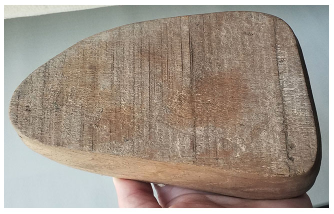 ฐานไม้เก่า ขนาดเล็ก