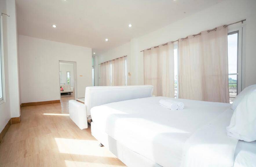 For Rent : Phuket Town, Private Pool Villa, 3 bedrooms 4 bathrooms