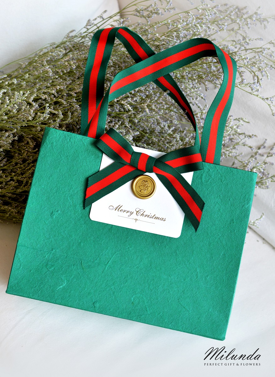 Christmas bags กระเป๋าของขวัญพิมพ์ชื่อโลโก้ แบบผูกโบว์มี 8 สี