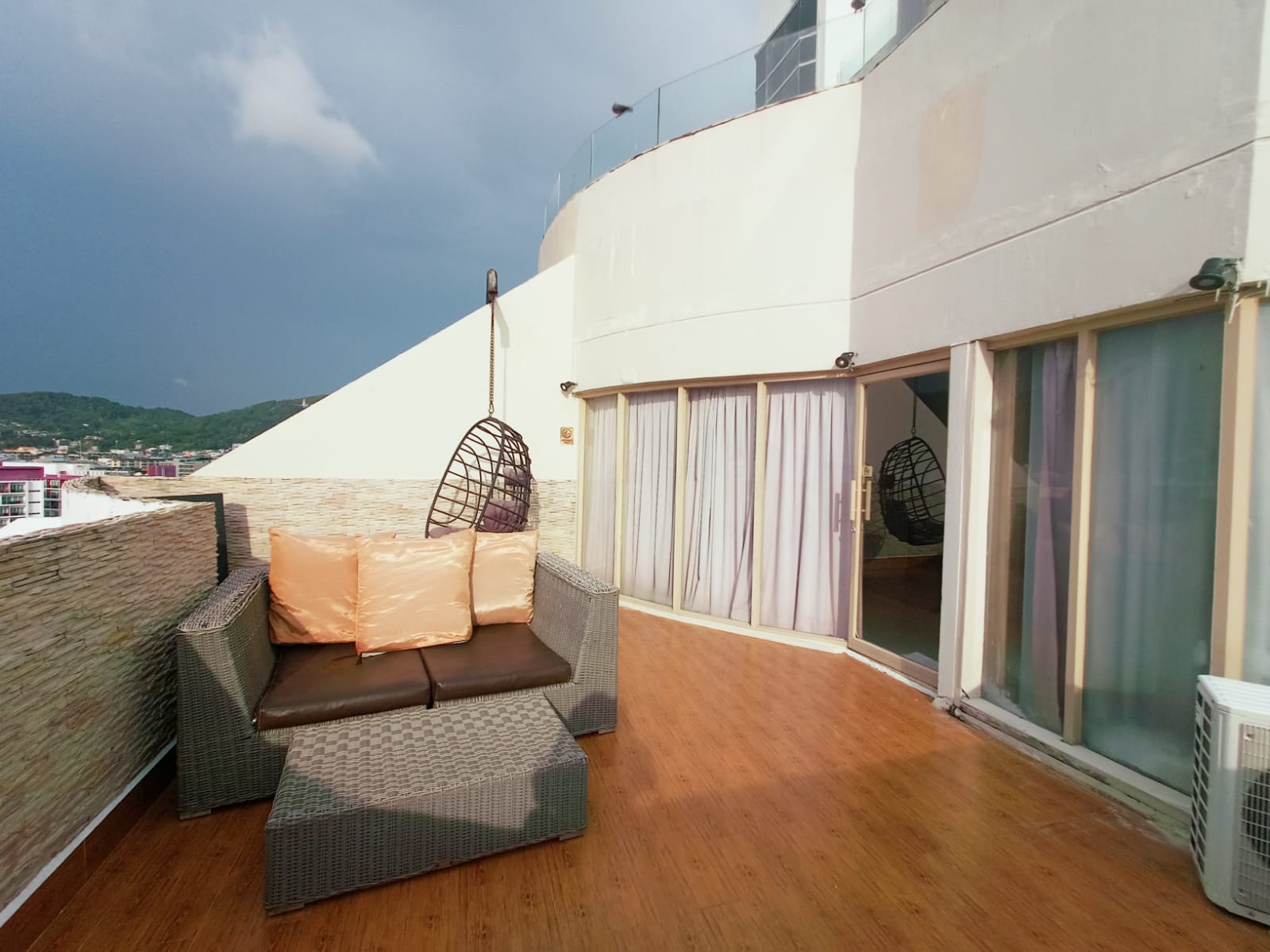 For Rent : Patong, Seaview Condo, 2 Bedroom 2 Bathroom