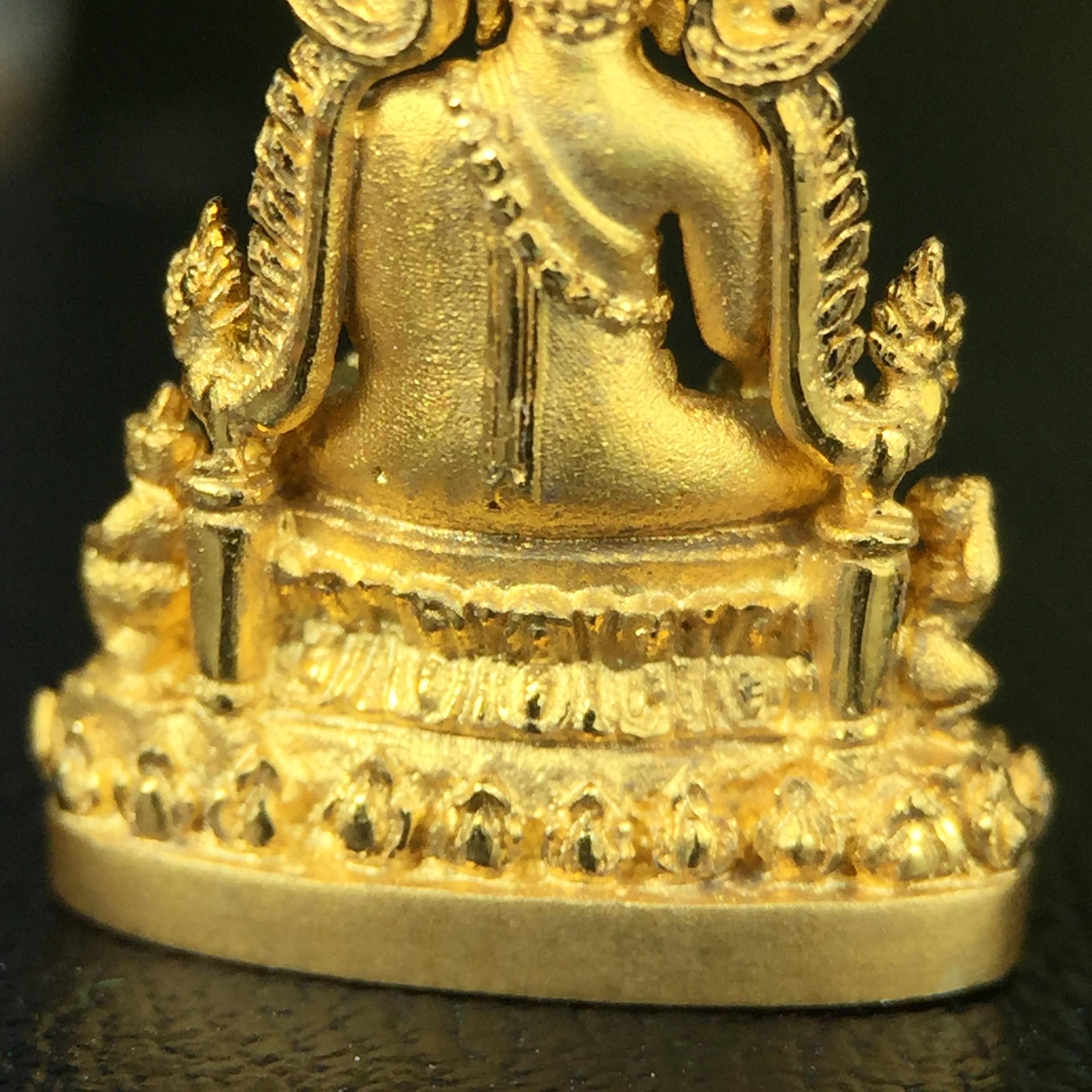 พระพุทธชินราช(จำลอง) ภปร. 84 พรรษา เนื้อทองคำ พิมพ์เล็กขนาดหน้าตัก 1/4 นิ้ว(พระราชทานมวลสาร จิตรลดาและเส้นพระเจ้า(เส้นผม)รัชกาลที่9)พุทธศิลป์ทรงคุณค่าอีกหนึ่งรุ่นยอดนิยม(1ใน1000องค์)