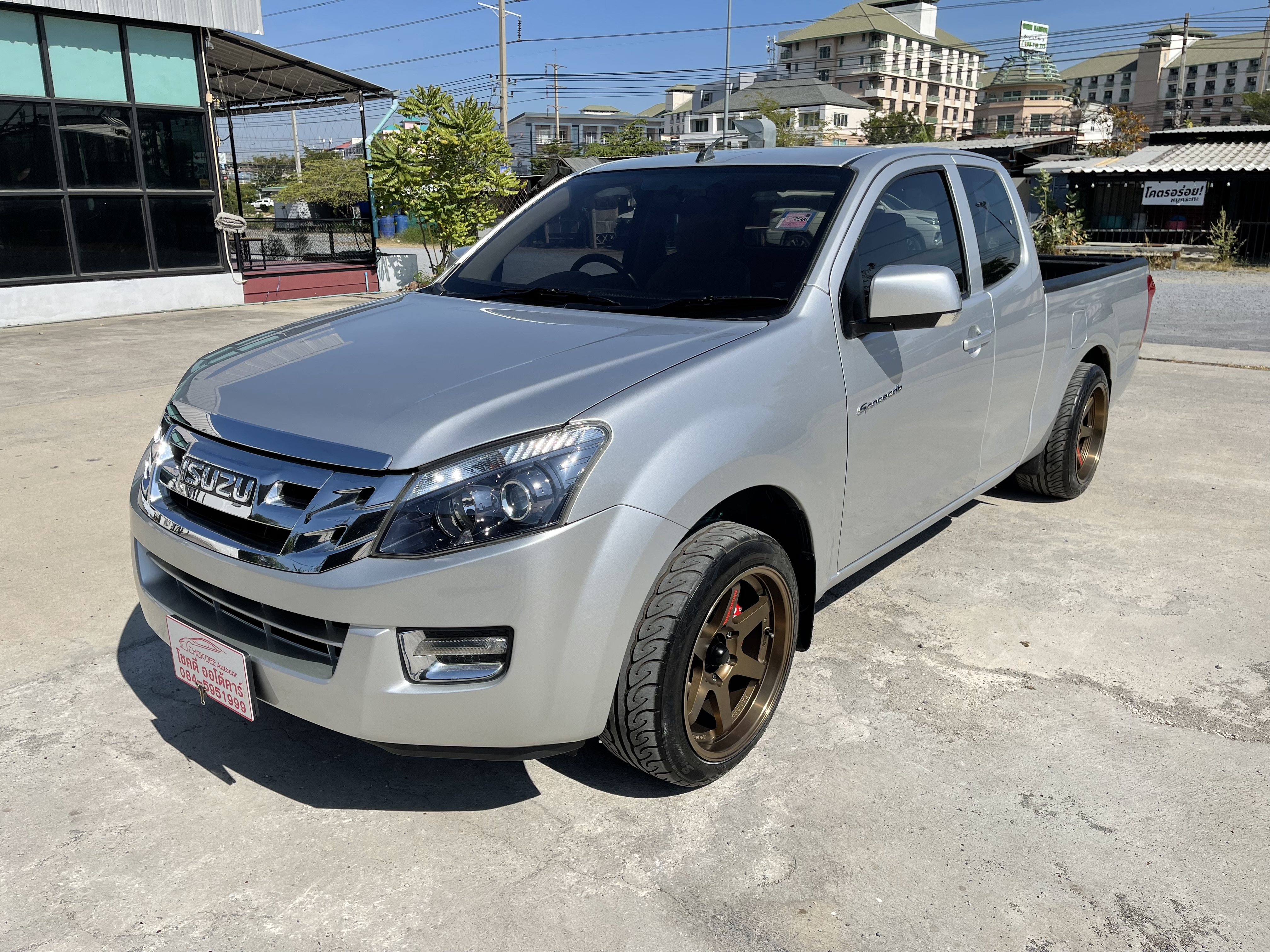 Isuzu Dmax All New Cab 2.5 L 2015 เงิน
