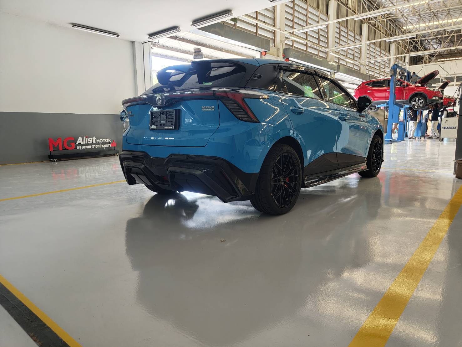 MG 4 2023 bodykits by Amotriz car bodykits