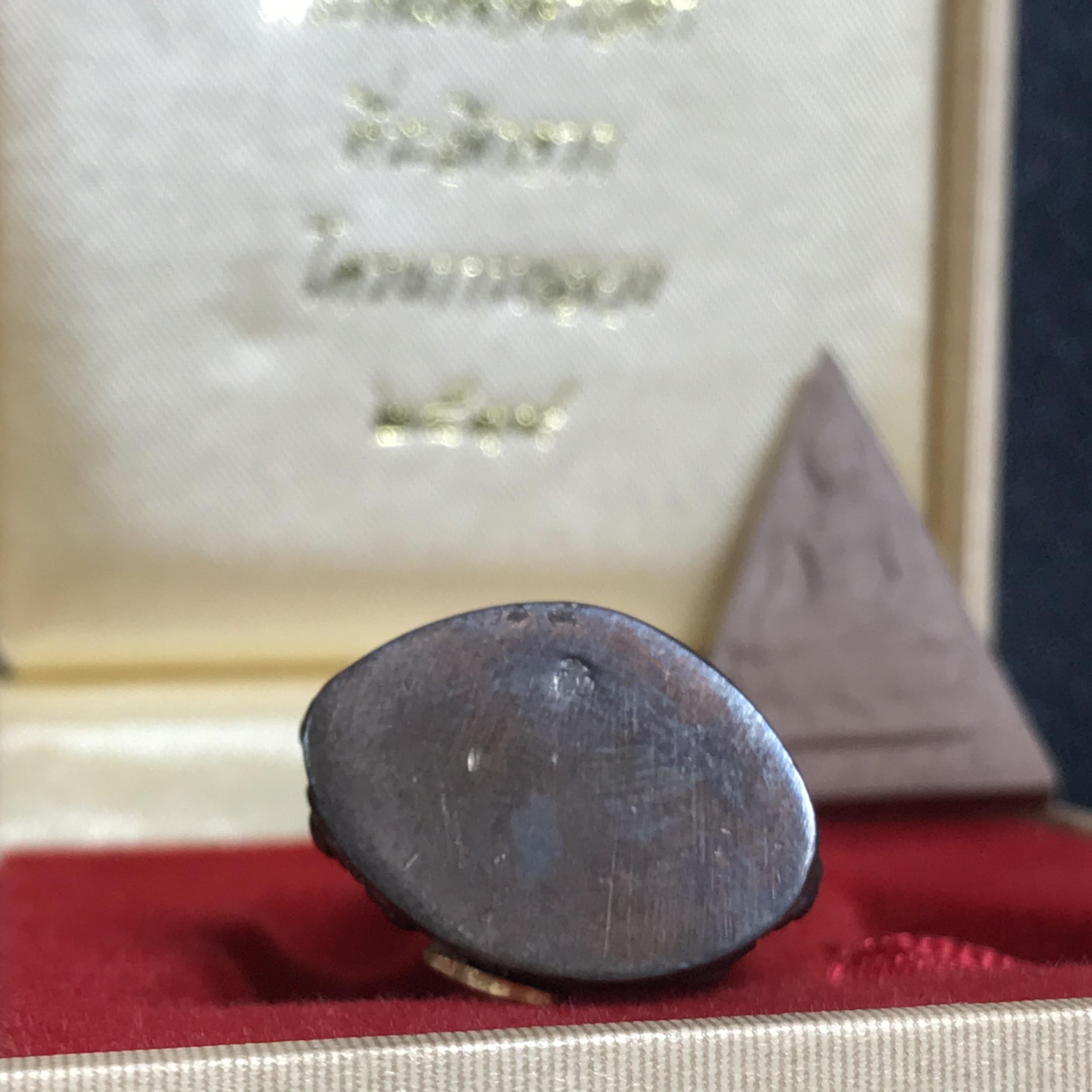 พระกริ่งเจริญโภคทรัพย์ พระพิมพ์จิตรลดา ที่ระลึกโครงการหลวง ปี2539(ชุดกรรมการหายาก)(1ใน1999ชุด)