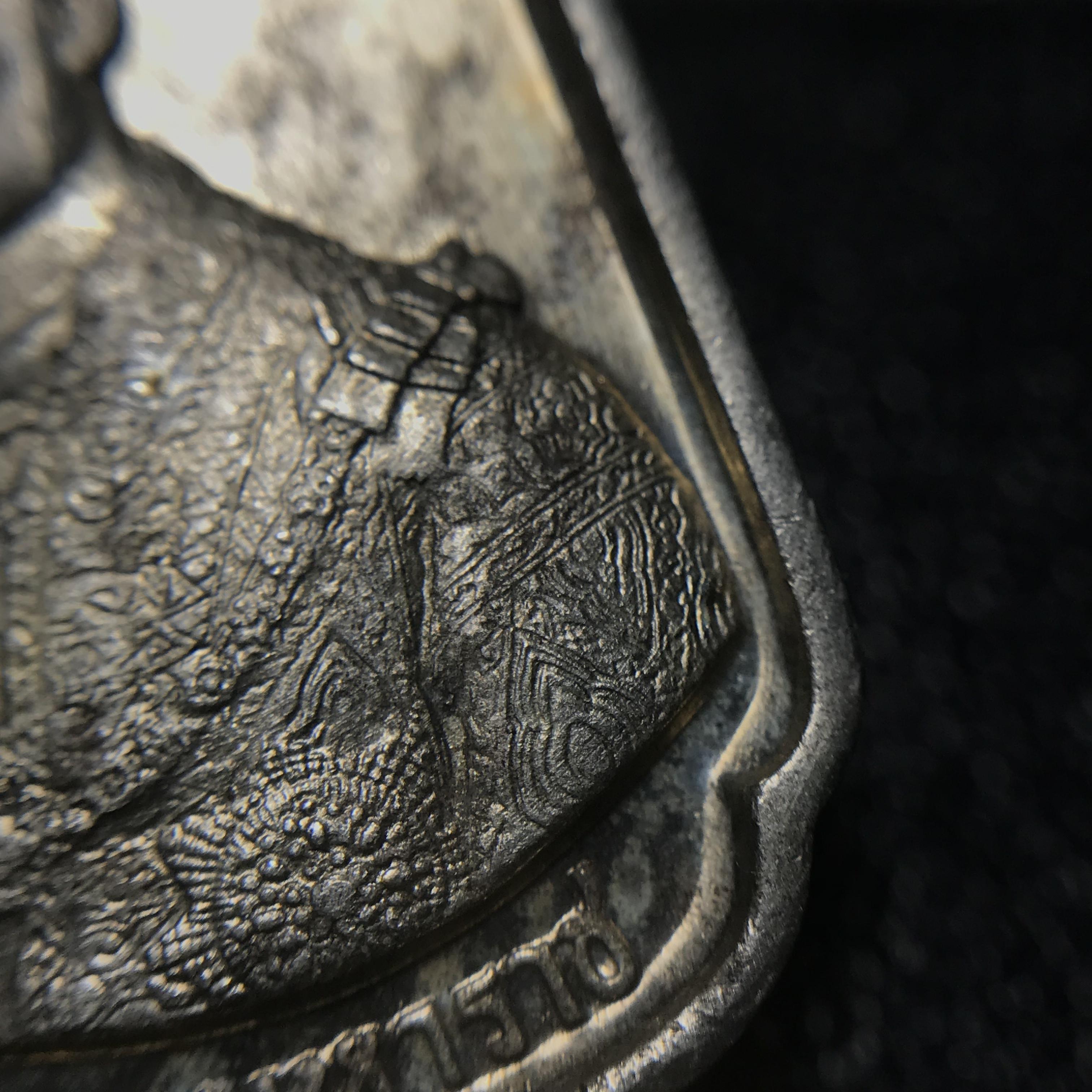 เหรียญนวมหาราชเฉลิมพระชนพรรษา 5 รอบ รัชกาลที่9 ปี 2530 เนื้อนวโลหะกล่องเดิม(หายาก)