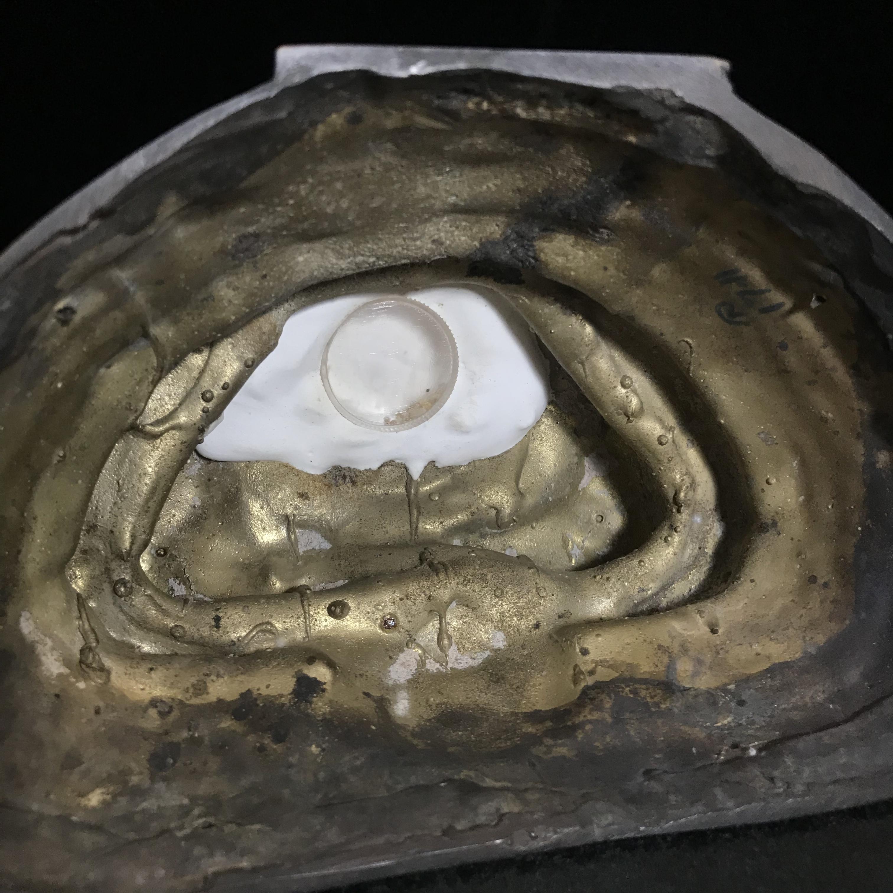 พระพุทธศรีประกายสิทธิ์ ภปร.วัดบวรนิเวศวิหาร ที่ระลึกสร้างโรงพยาบาลสมเด็จพระ ศรีนครินทร์ ปี 2525 หน้าตัก 5นิ้ว(พระราชทานเม็ดพระธาตุบรรจุใต้ฐาน)