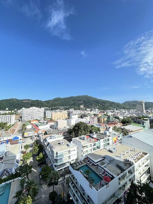 For Sales : Patong, Seaview Luxurious condo, 2 Bedrooms 2 Bathrooms 14th flr.