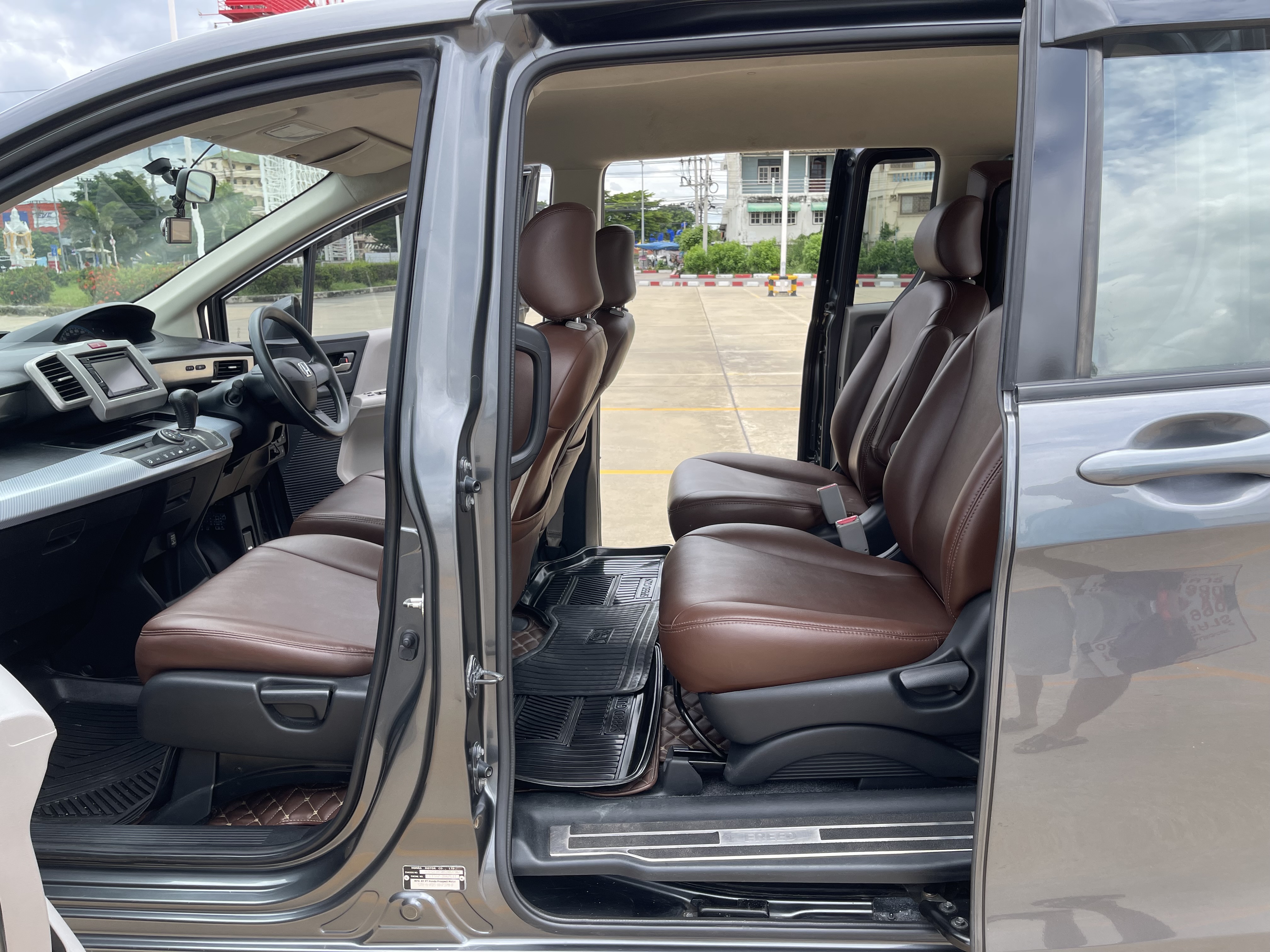 Honda Freed 1.5 E Sport At 2010 เทาดำ