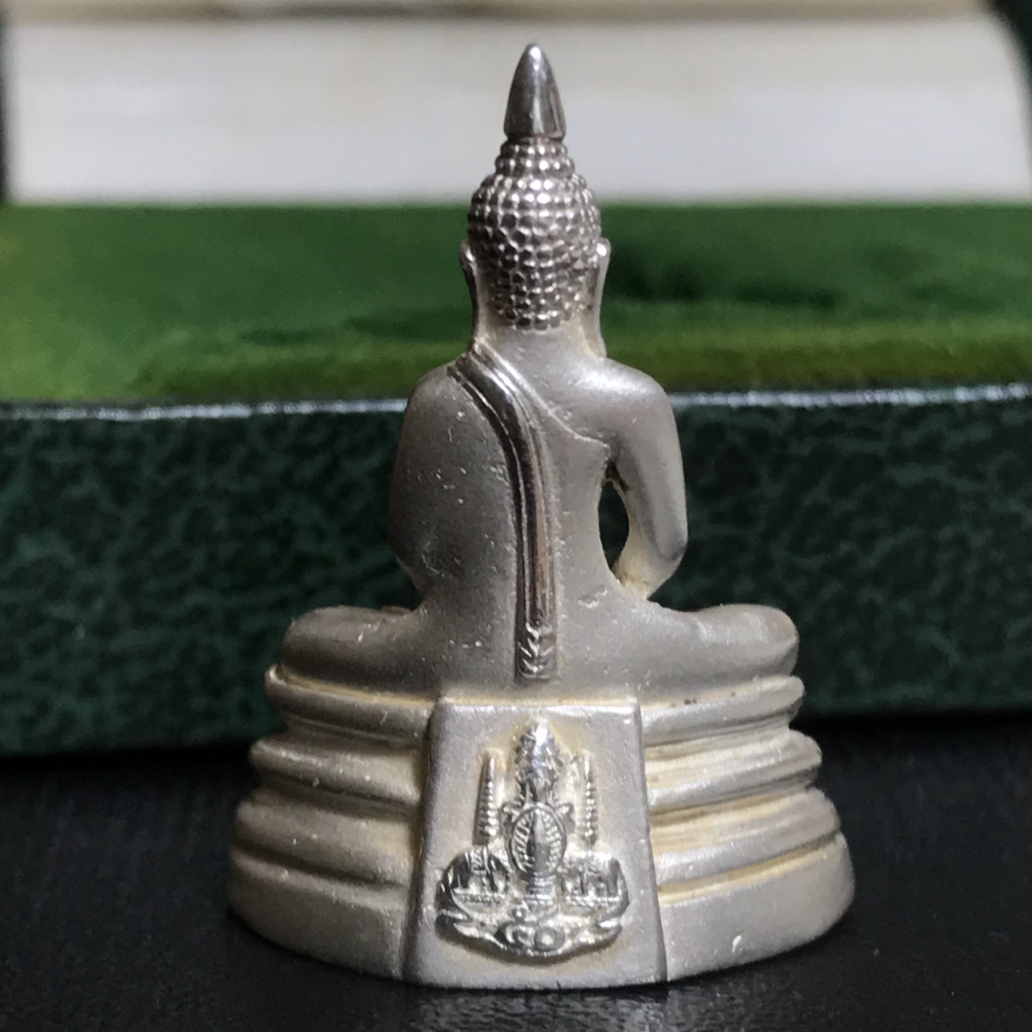 พระกริ่งพระพุทธโสธร ภปร. รุ่นย้อนยุค เนื้อเงิน ปี2539 ครองสิริราชสมบัติครบ 50 ปี