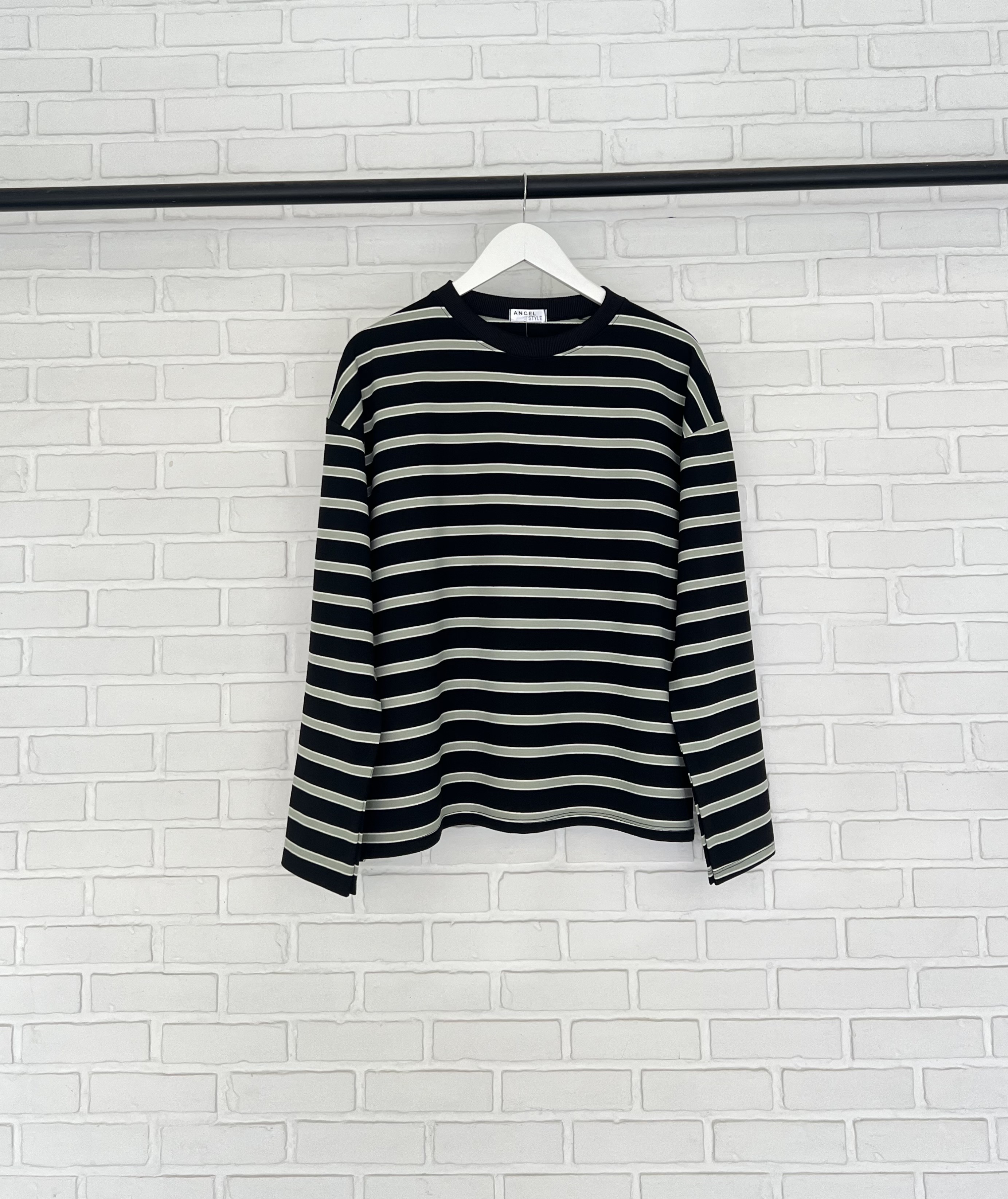 คอกลมริ้วใหญ่แขนยาว