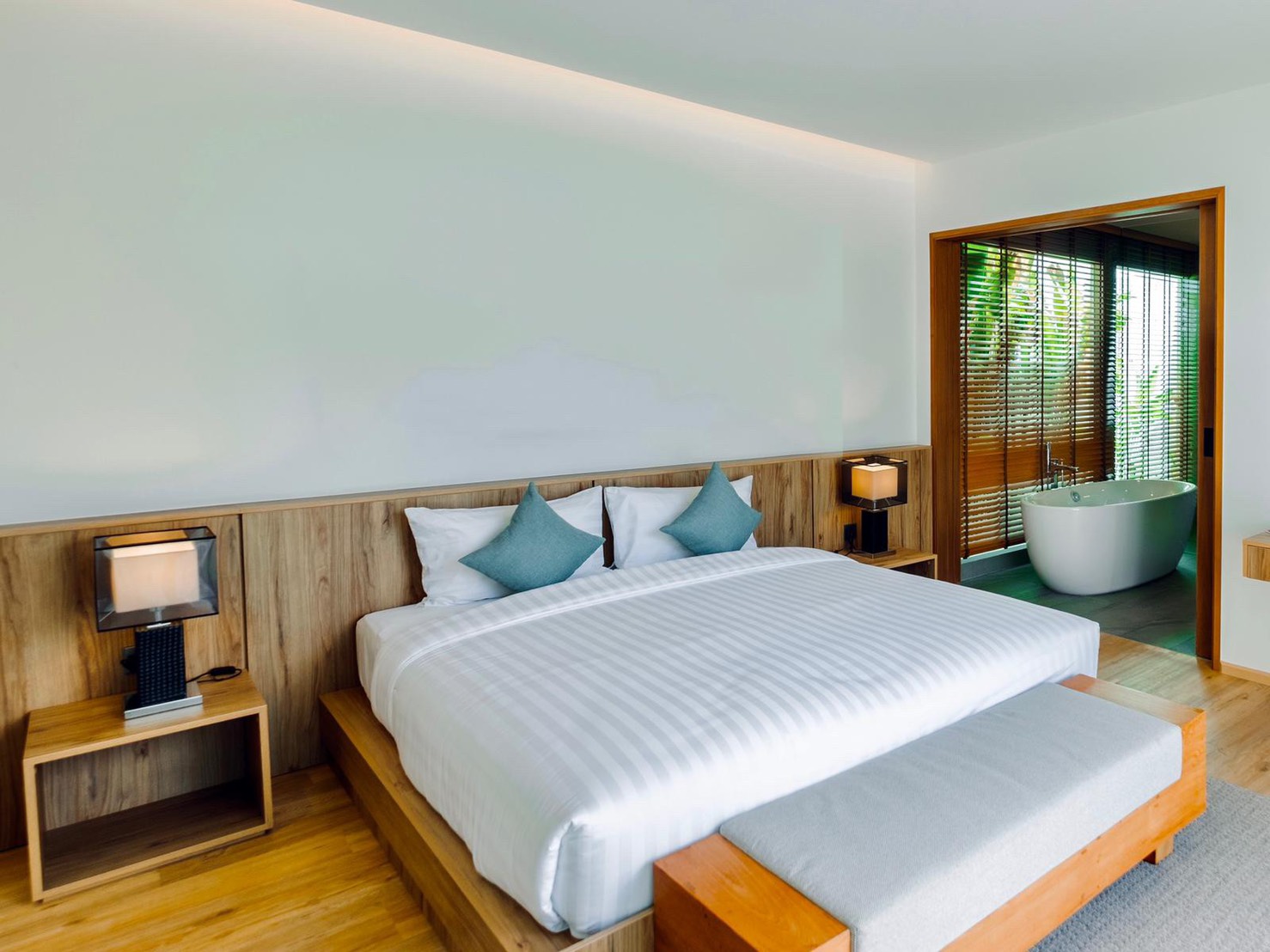 For Rent : Boat Avenue, Luxury Private Pool Villa, 3 bedrooms 3 Bathrooms, Pool view.