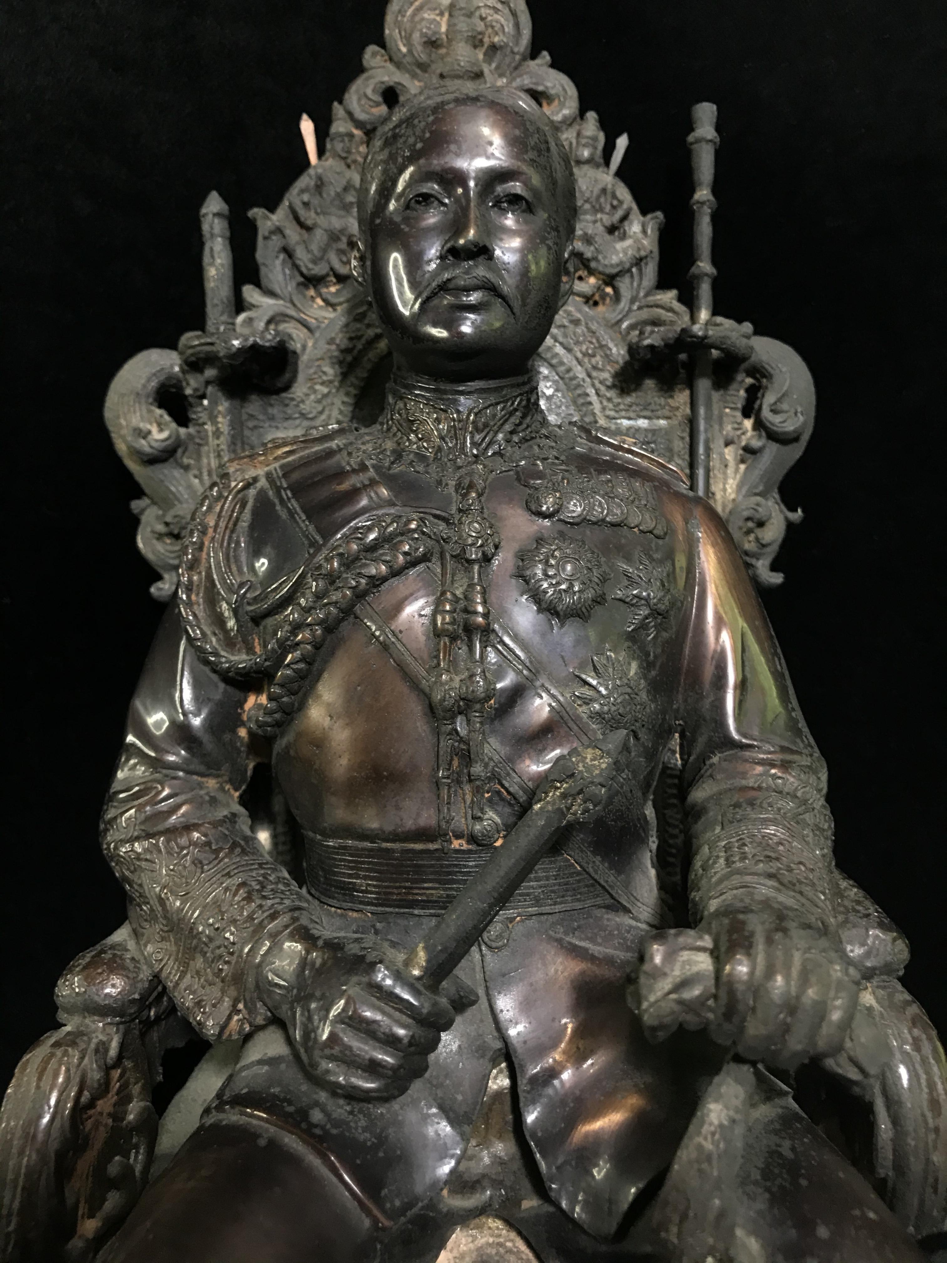 พระบรมรูปจำลองรัชกาลที่5 ครบ99ปี โรงเรียนนายร้อย จปร. จ.นครนายก ปี2529(ในหลวงร.9เสด็จในพิธี)