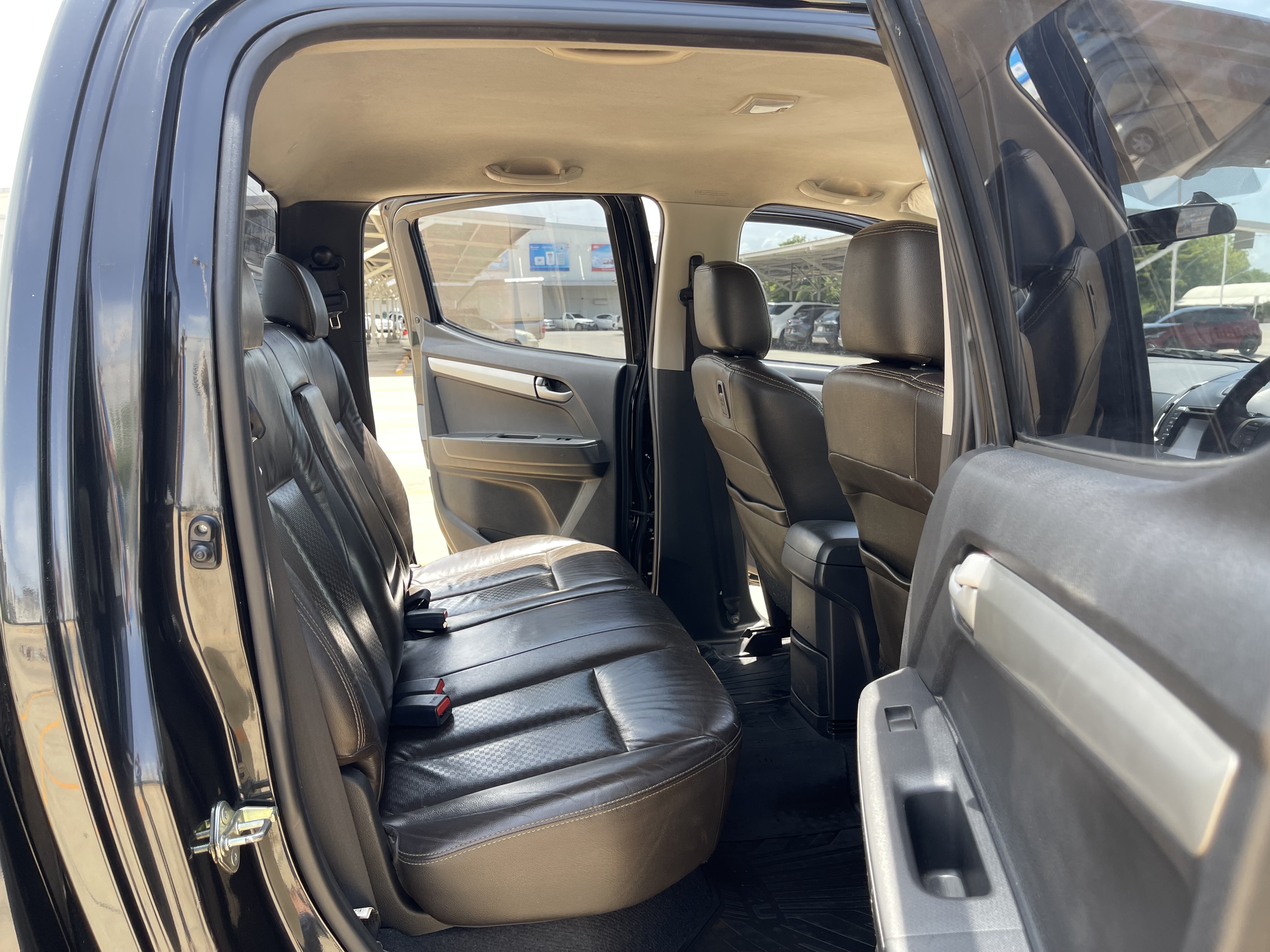 Isuzu Dmax All New 4ประตู Hilander 3.0 Vgs Z Prestige Navi 2013 ดำ