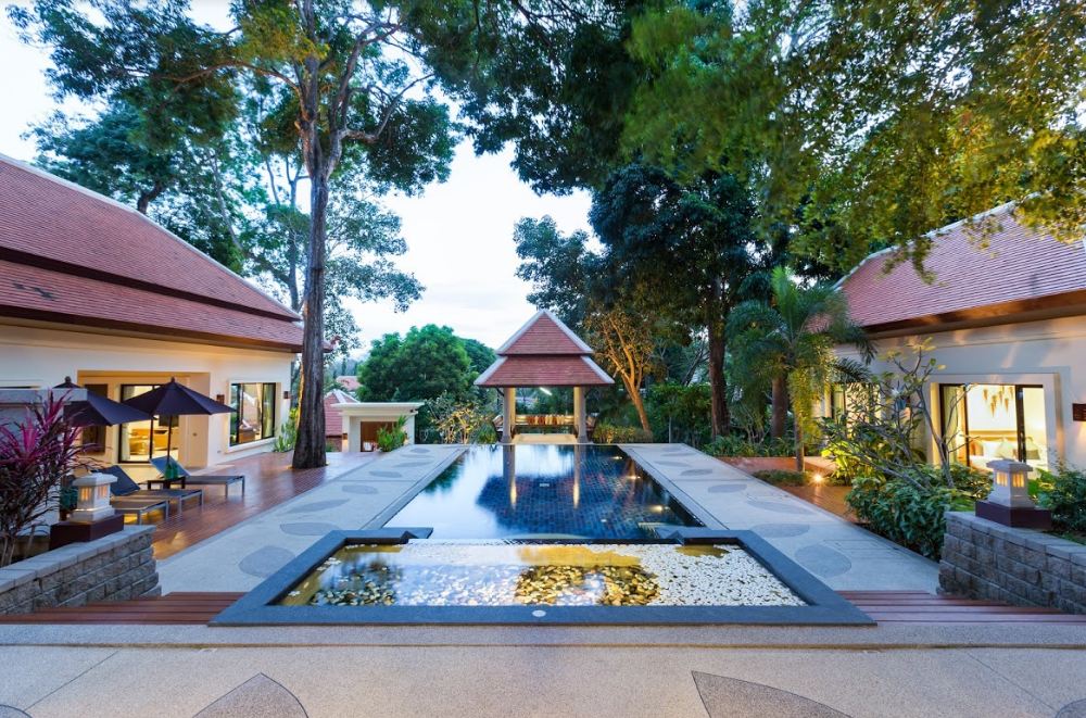 For Sale : Nai Harn, Luxury Tree Pool Villa, 3 Bedrooms 3 Bathrooms, Garden view.