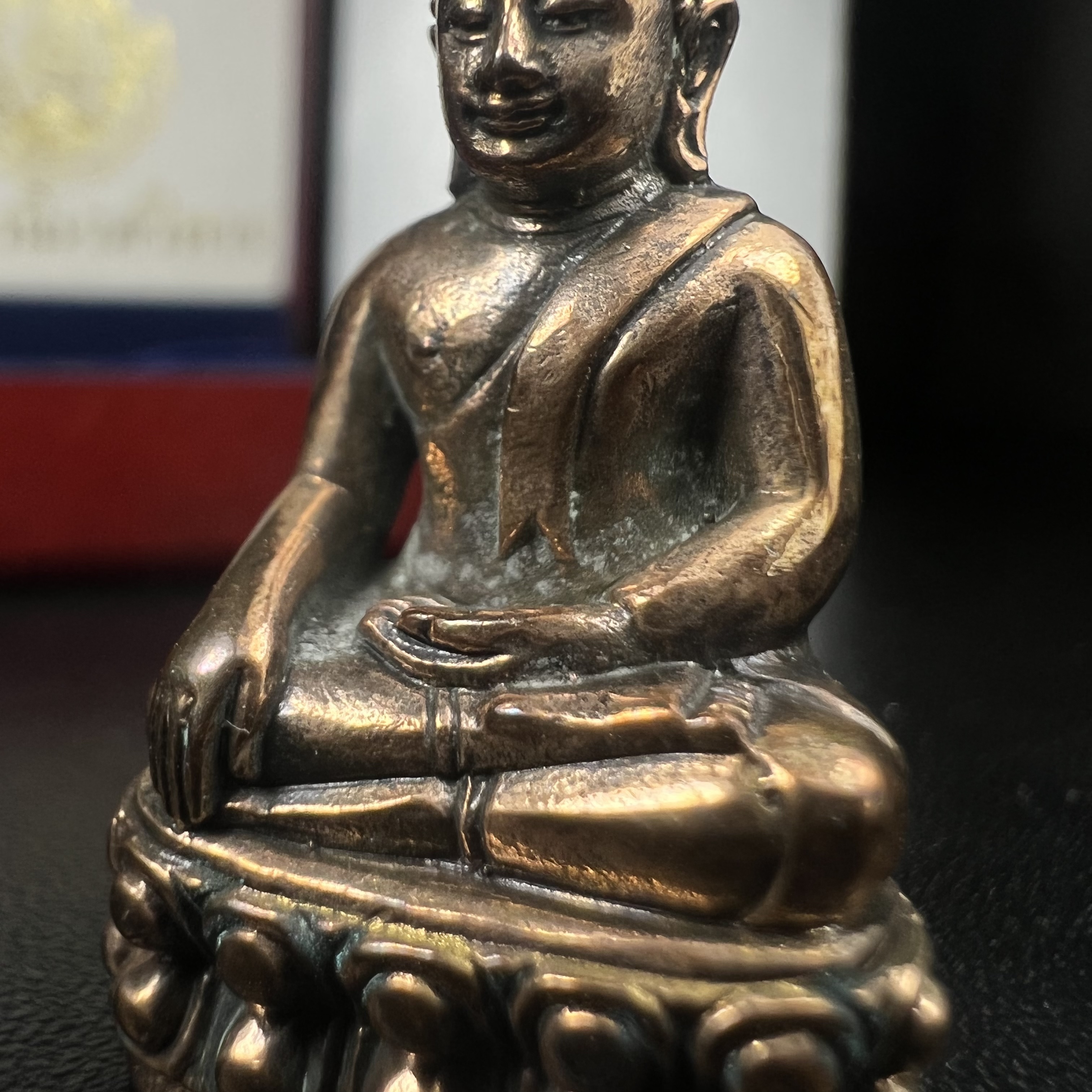 พระกริ่ง 8 รอบ ญสส. 96 พรรษา สมเด็จพระญาณสังวร สมเด็จพระสังฆราช สกลมหาสังฆปรินายก วัดบวรนิเวศวิหาร ปี 2552 เนื้อนวโลหะเต็มสูตรแก่ทองคำ(1 ใน 2999 องค์)