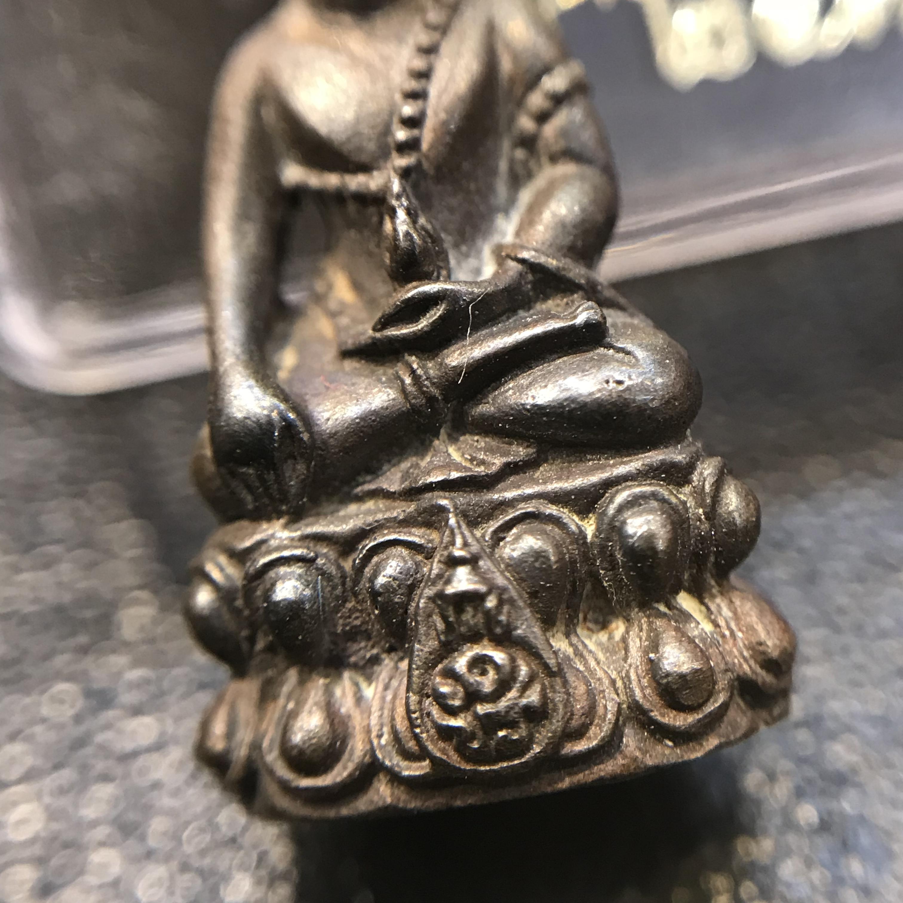 พระชัยวัฒน์นวปทุม ภปร. วัดปทุมวนาราม ปี2535 เนื้อเงิน+เนื้อนวโลหะ(ในหลวงรัชกาลที่9เสด็จเททอง)(สภาพสวยเดิมครบสมบูรณ์)