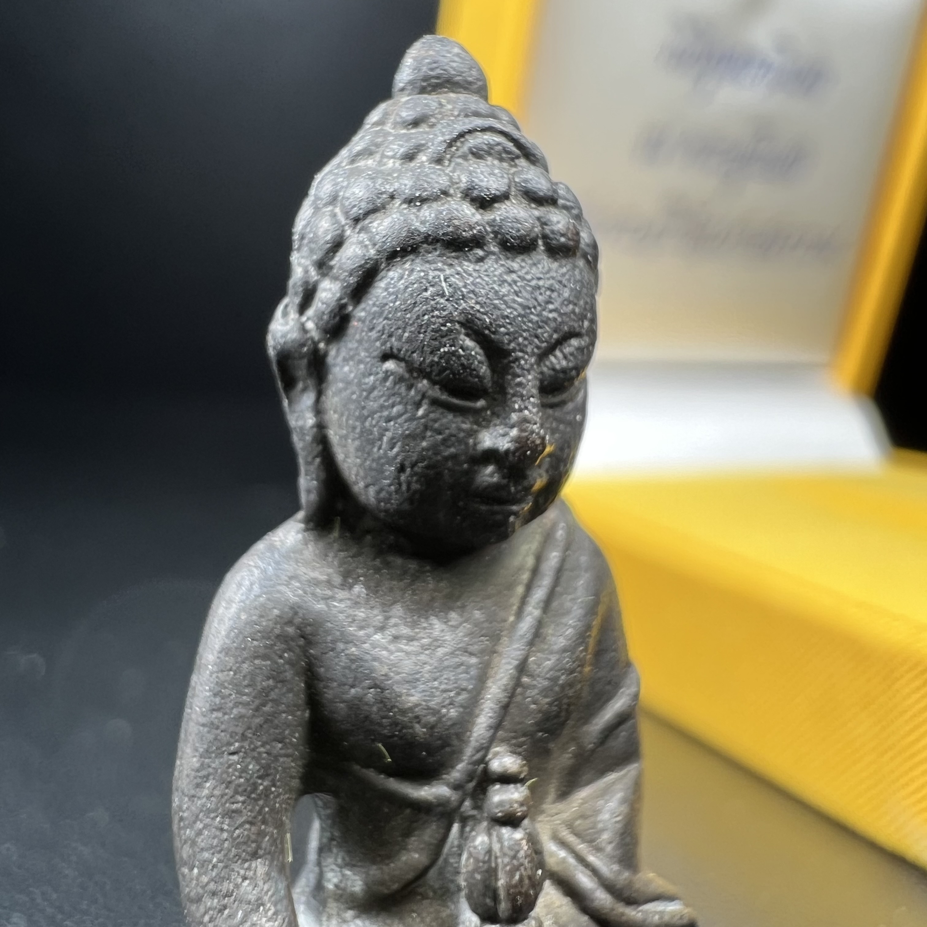 พระกริ่ง ภปร รุ่นสร้างหอพระมหาวิทยาลัยธรรมศาสตร์ ปี2542 เนื้อนวโลหะ มหาพิธี 3วาระอันยิ่งใหญ่(1ใน5000องค์)