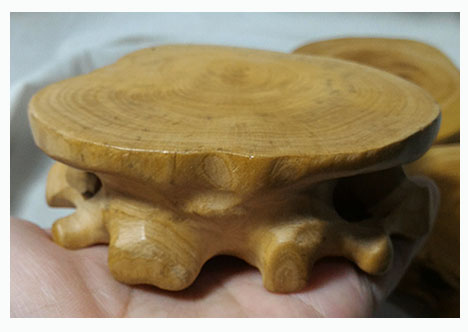 ฐานหรือกี๋ไม้boxwood เล็กๆ อันละ