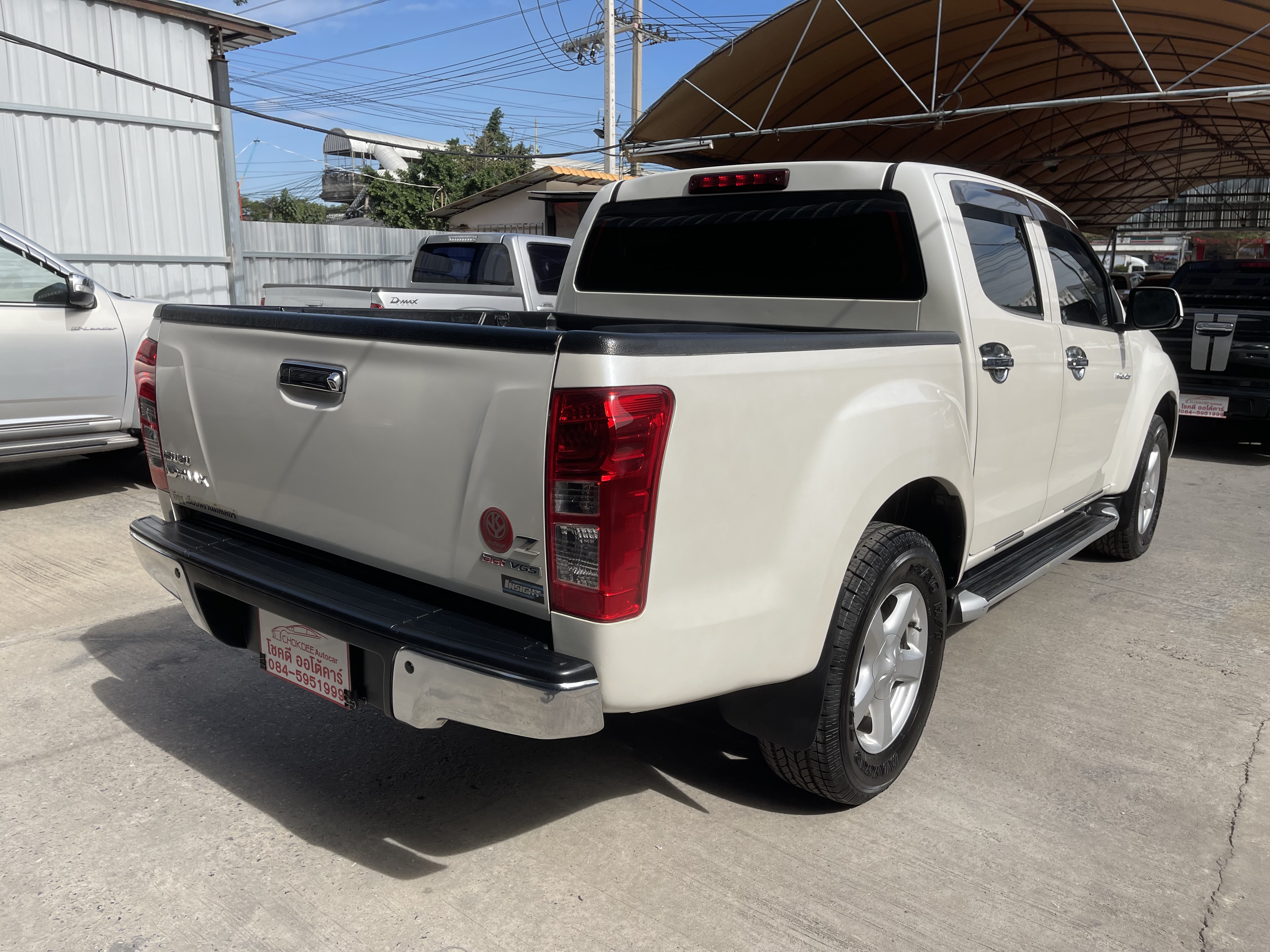 Isuzu Dmax All New 4ประตู Hilander 2.5 Vgs Z Dvd 2015 ขาวมุก